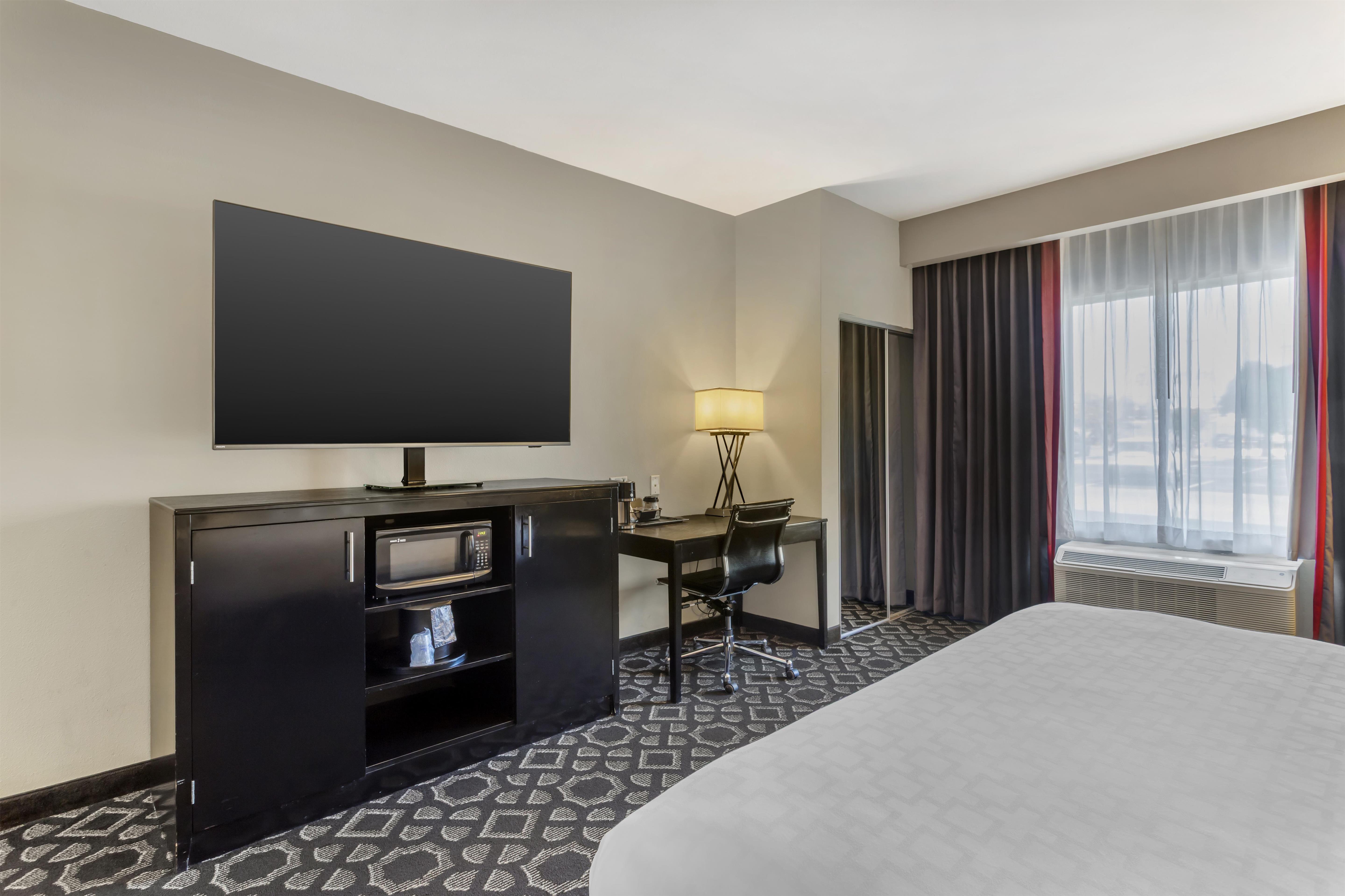 Room King Bed Non Smoking