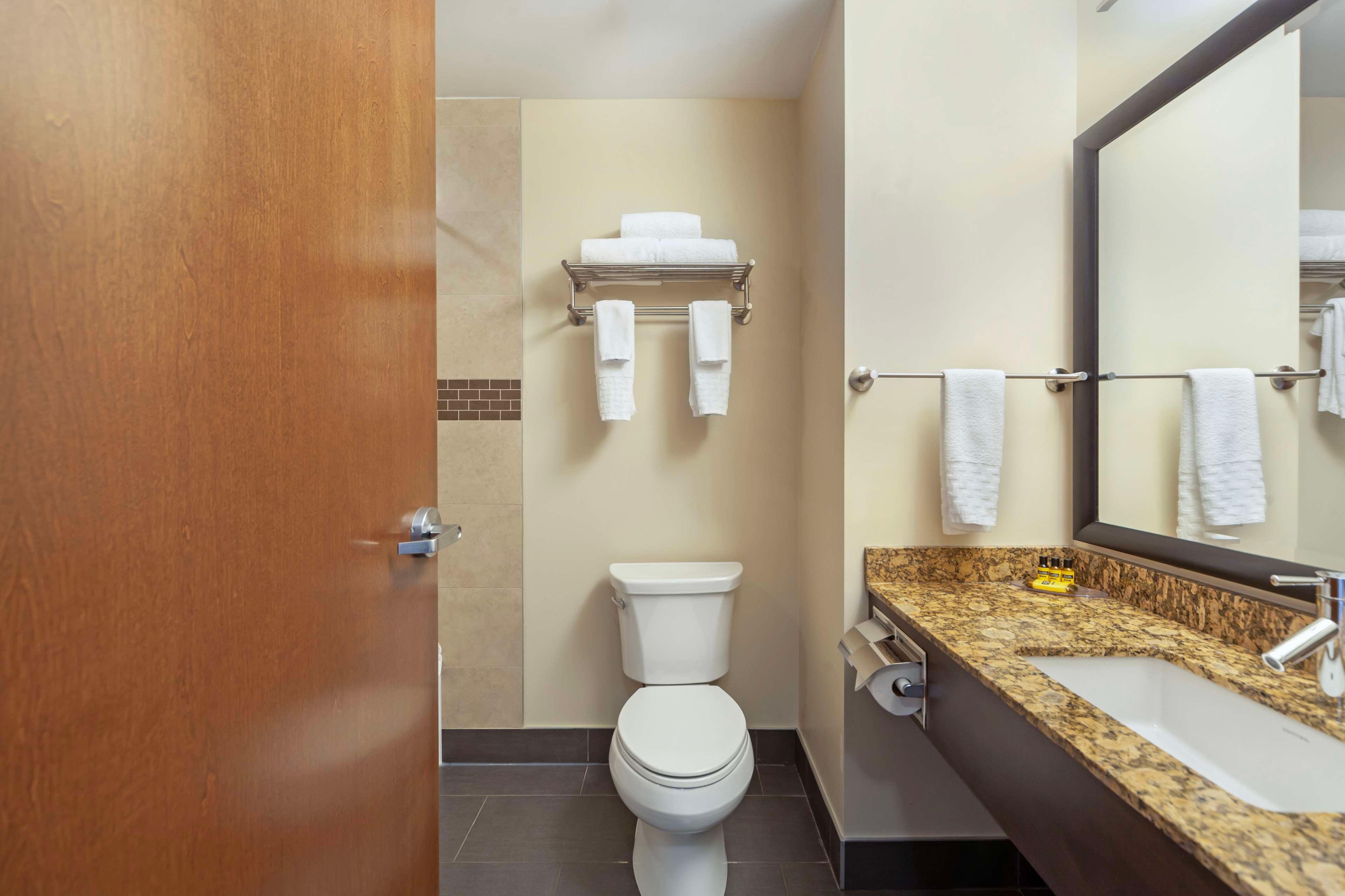 Quadruple Two Queen Beds