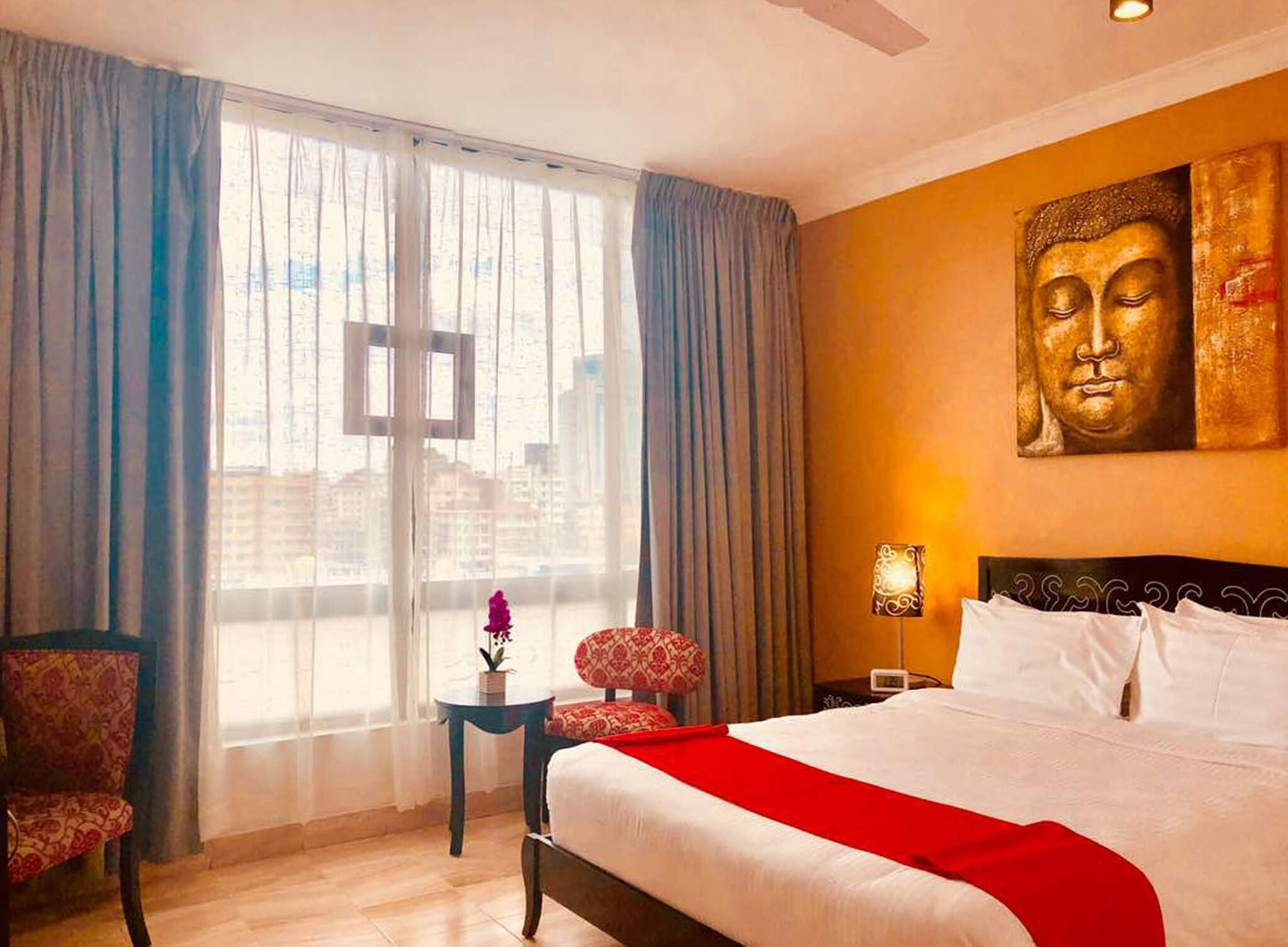 Double Deluxe Queen Bed