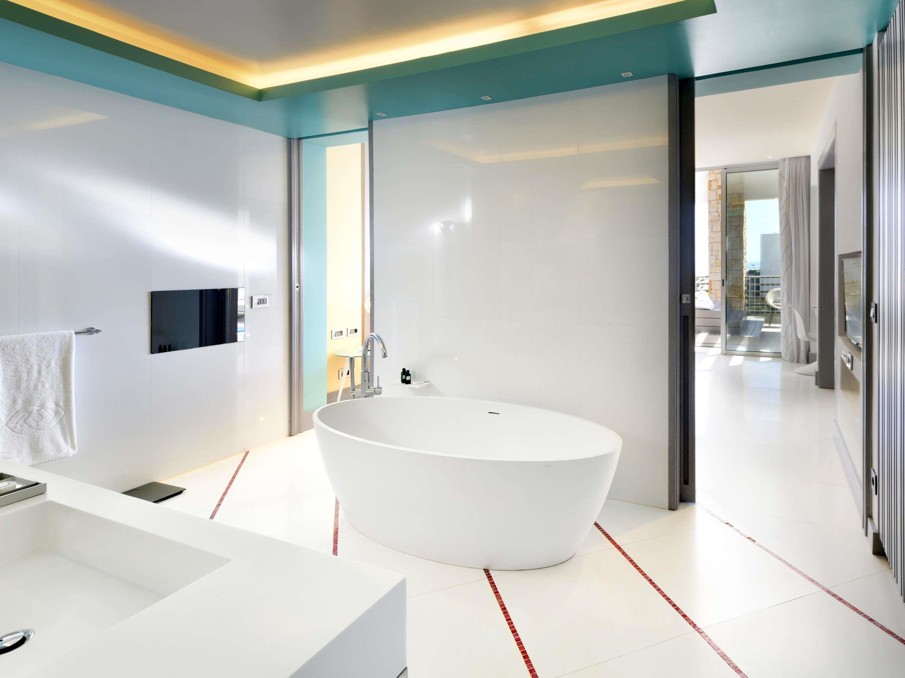 Twin Superior with Views