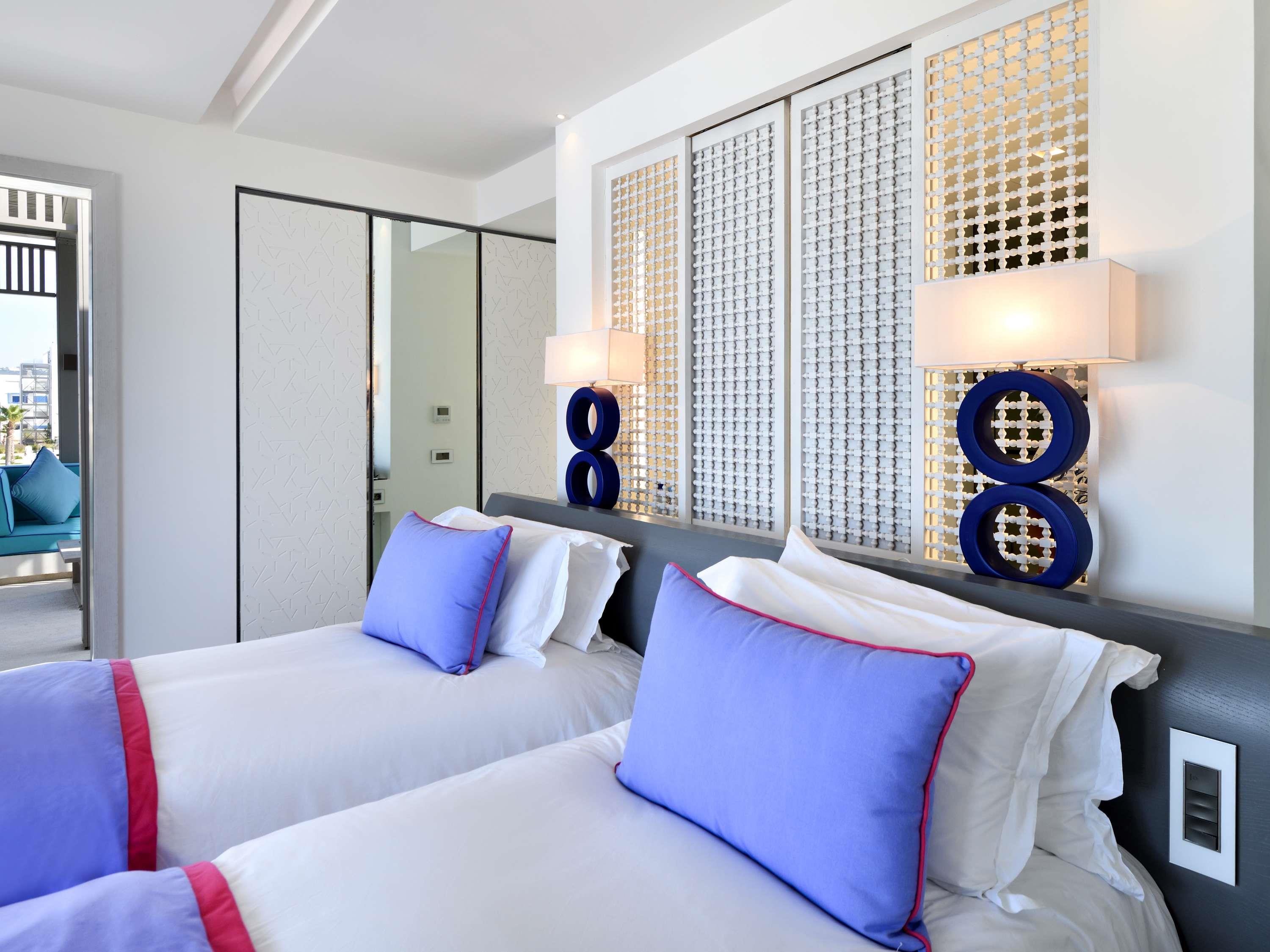 Twin Superior with Views