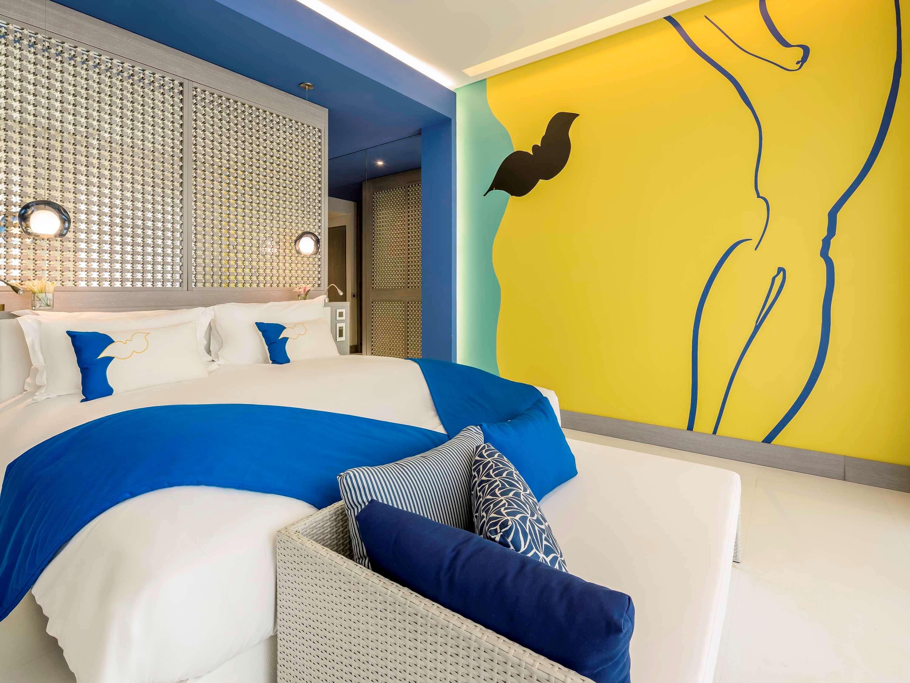 Twin Superior with Views