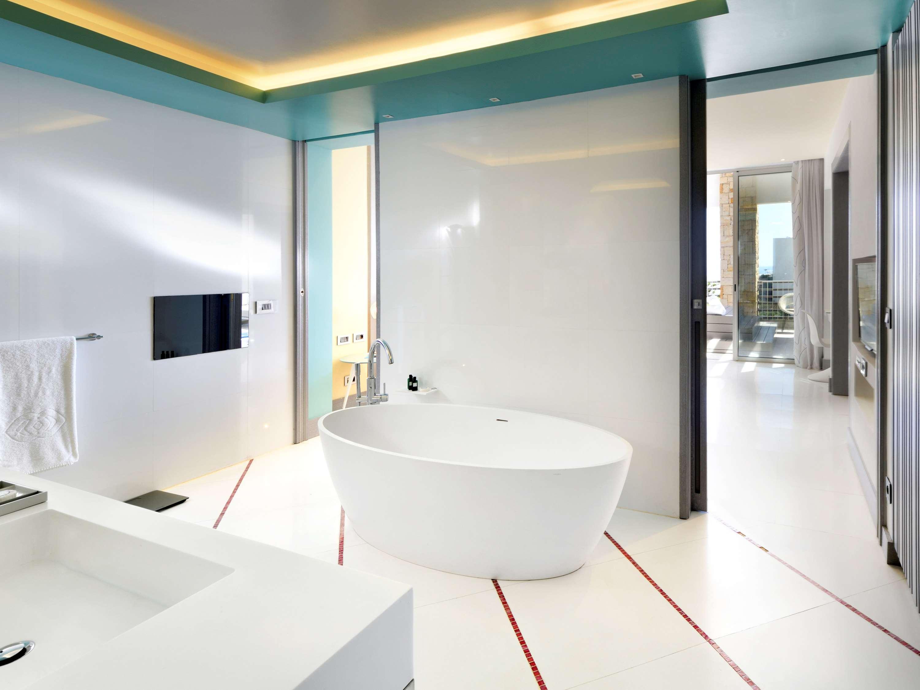 Junior Suite with Views