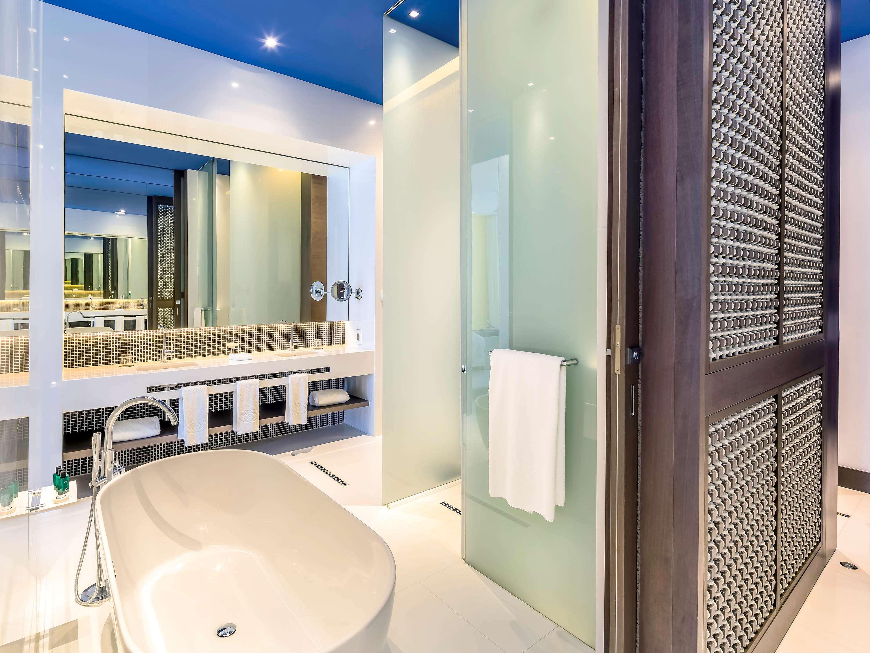 Junior Suite with Views