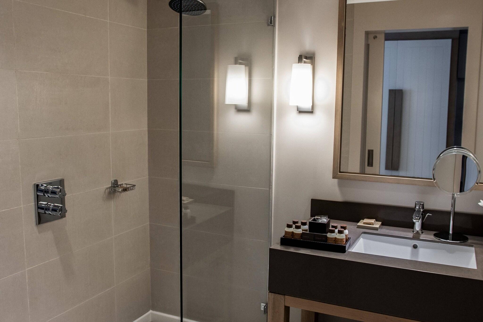 Double Executive King Bed