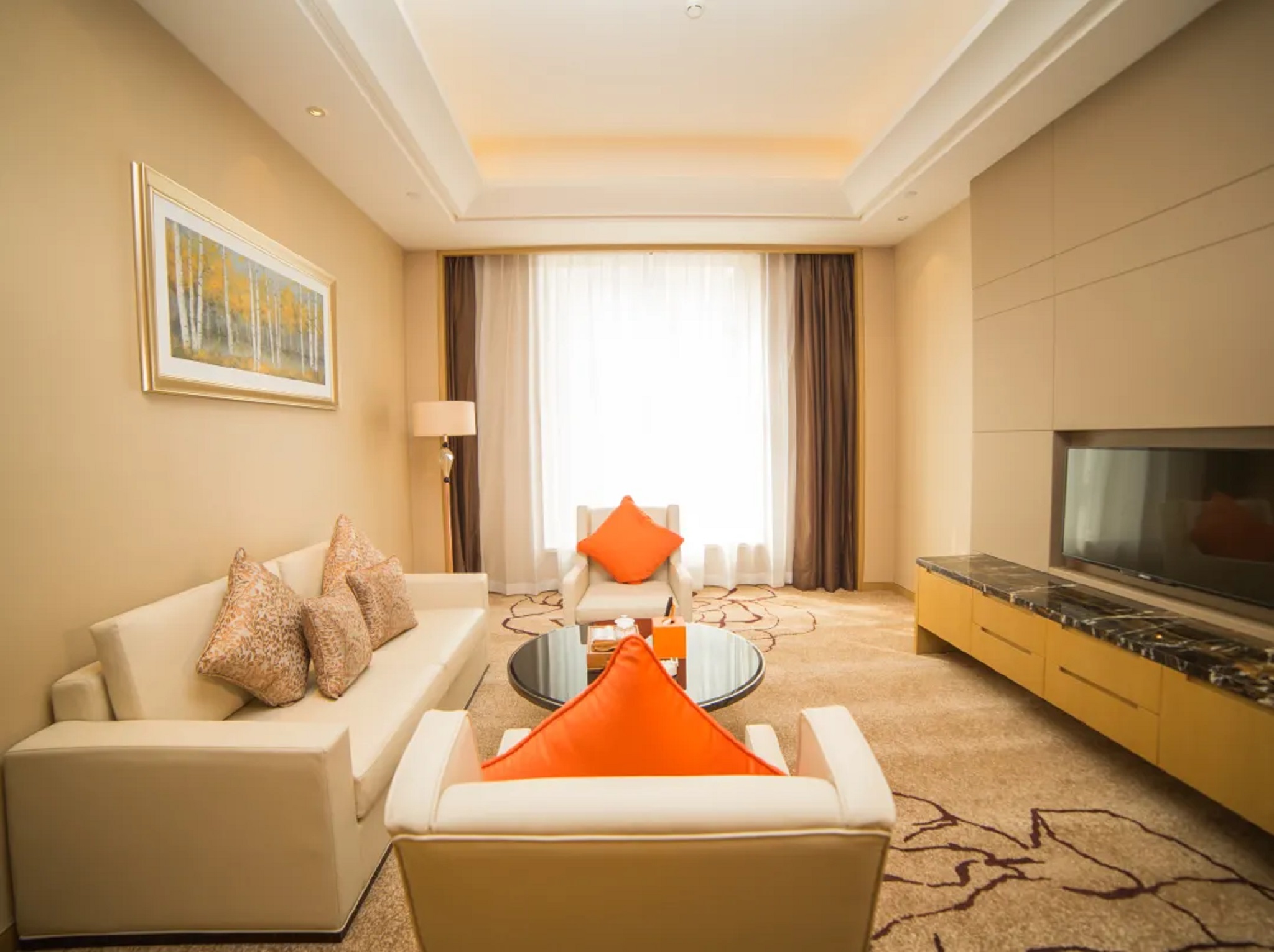 Suite Deluxe King Bed