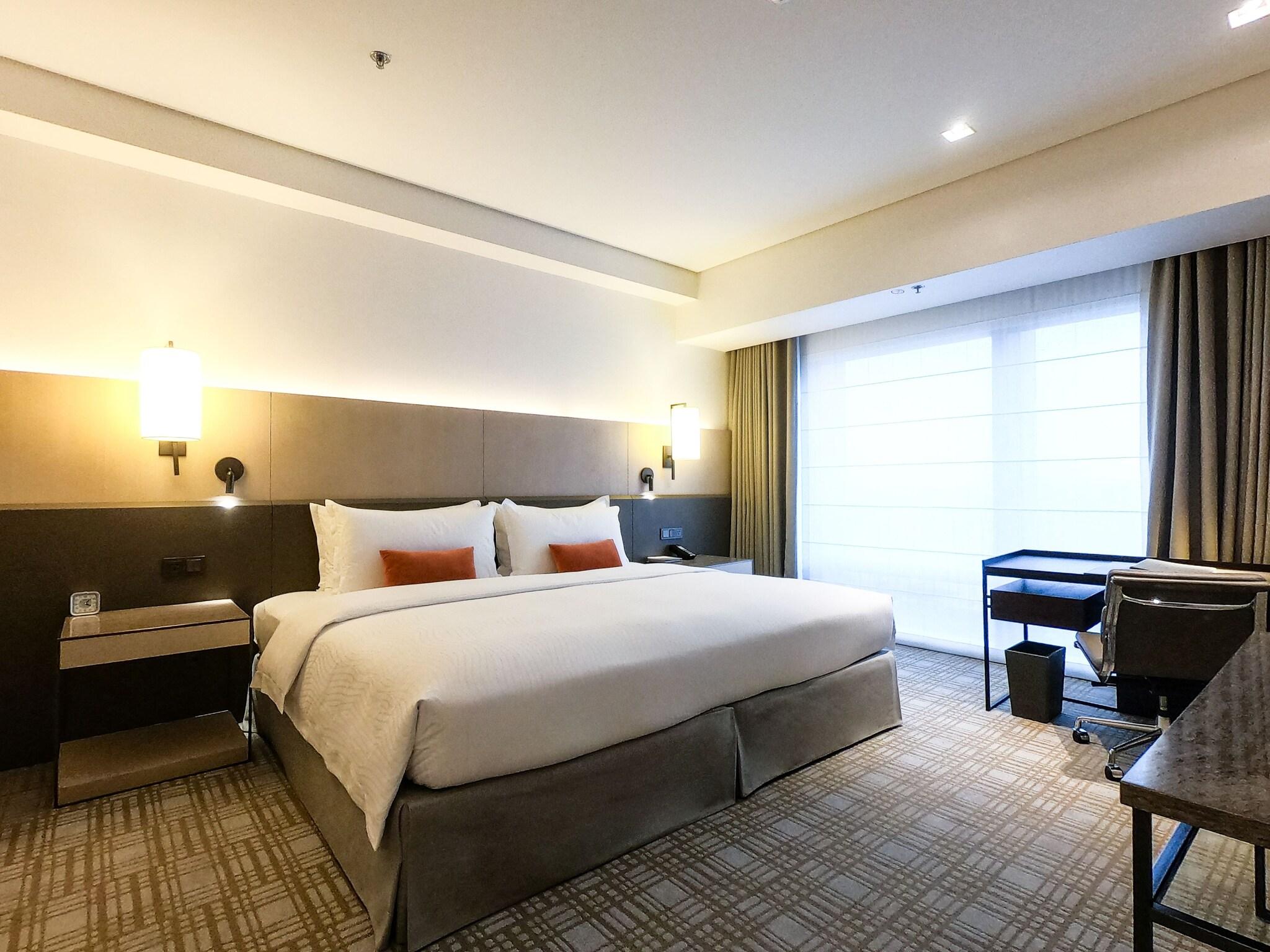 Double King Bed Non Smoking