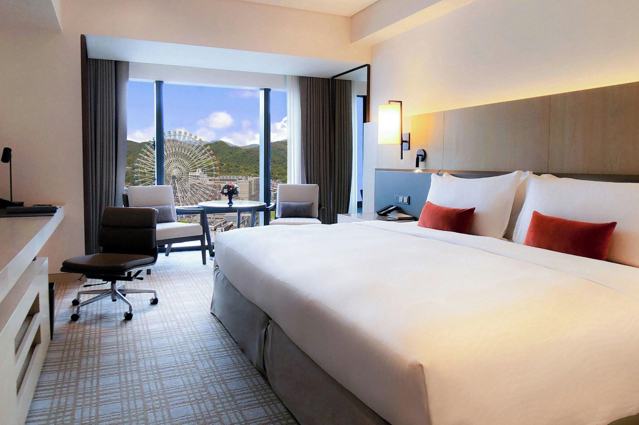 Double King Bed Non Smoking