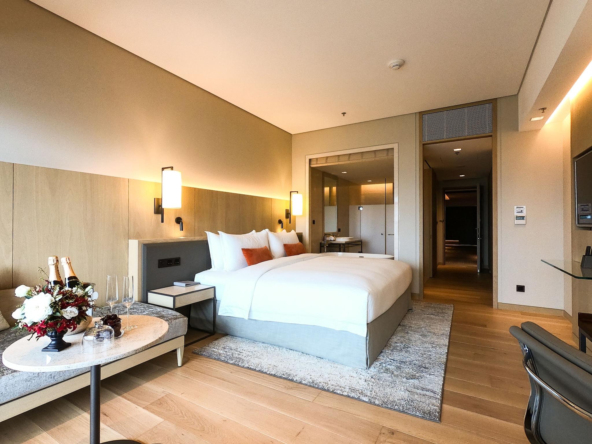 Double King Size Bed