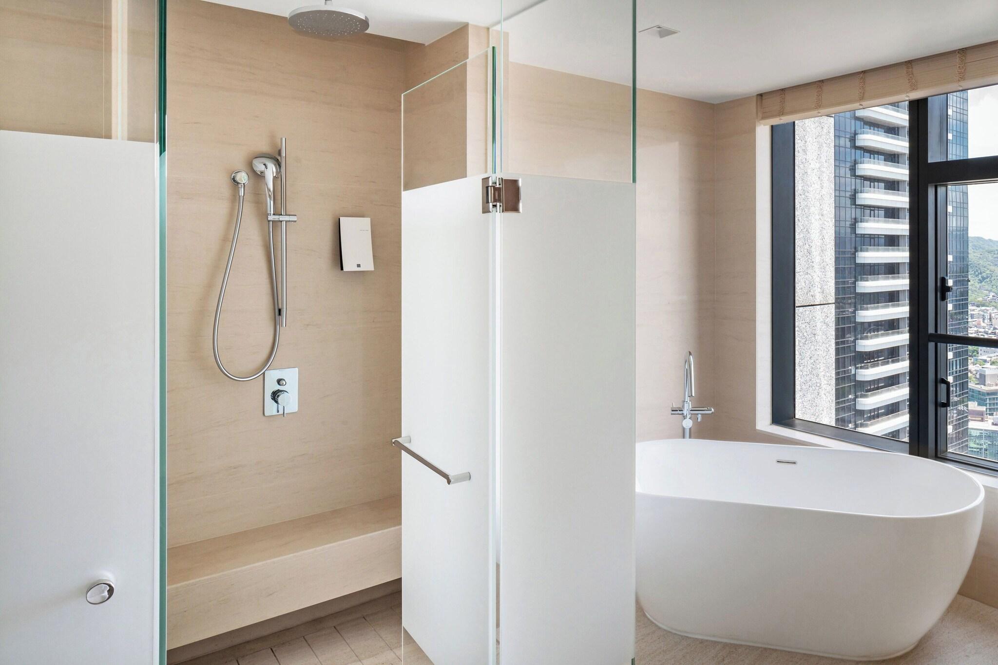 Suite Executive King Bed