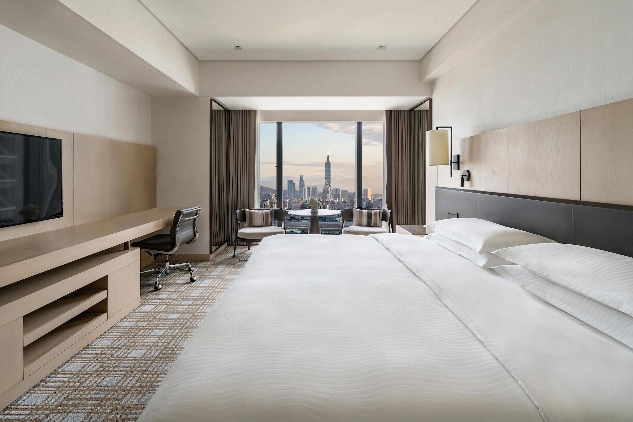 Double Premier King Bed