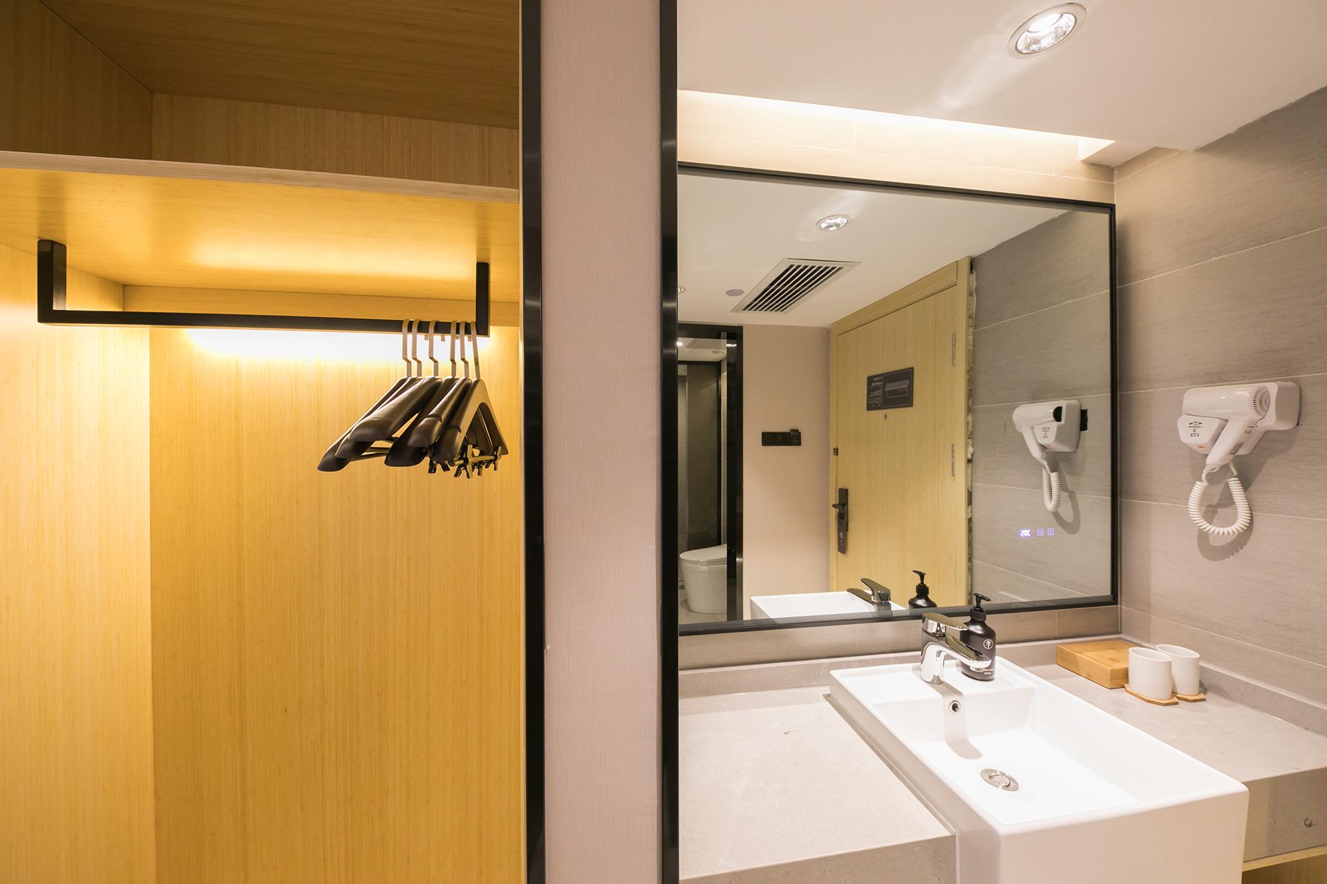 Double Business Inner