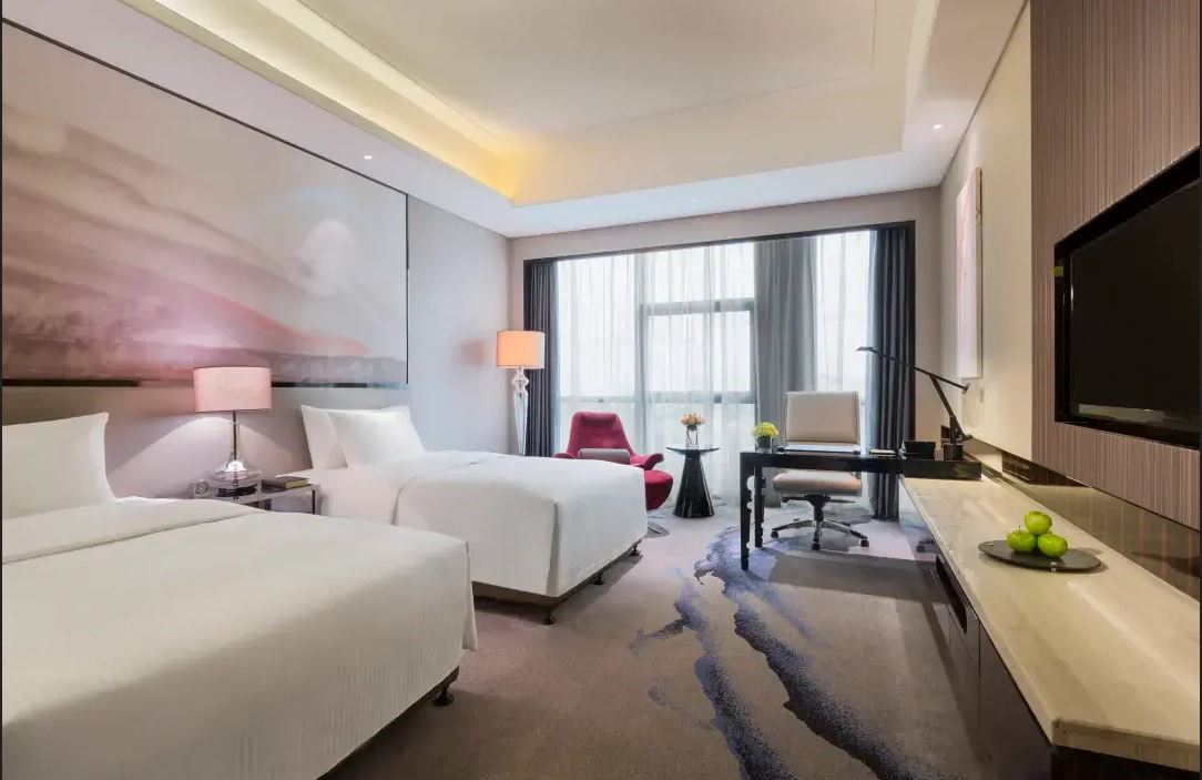 Twin Deluxe Superior