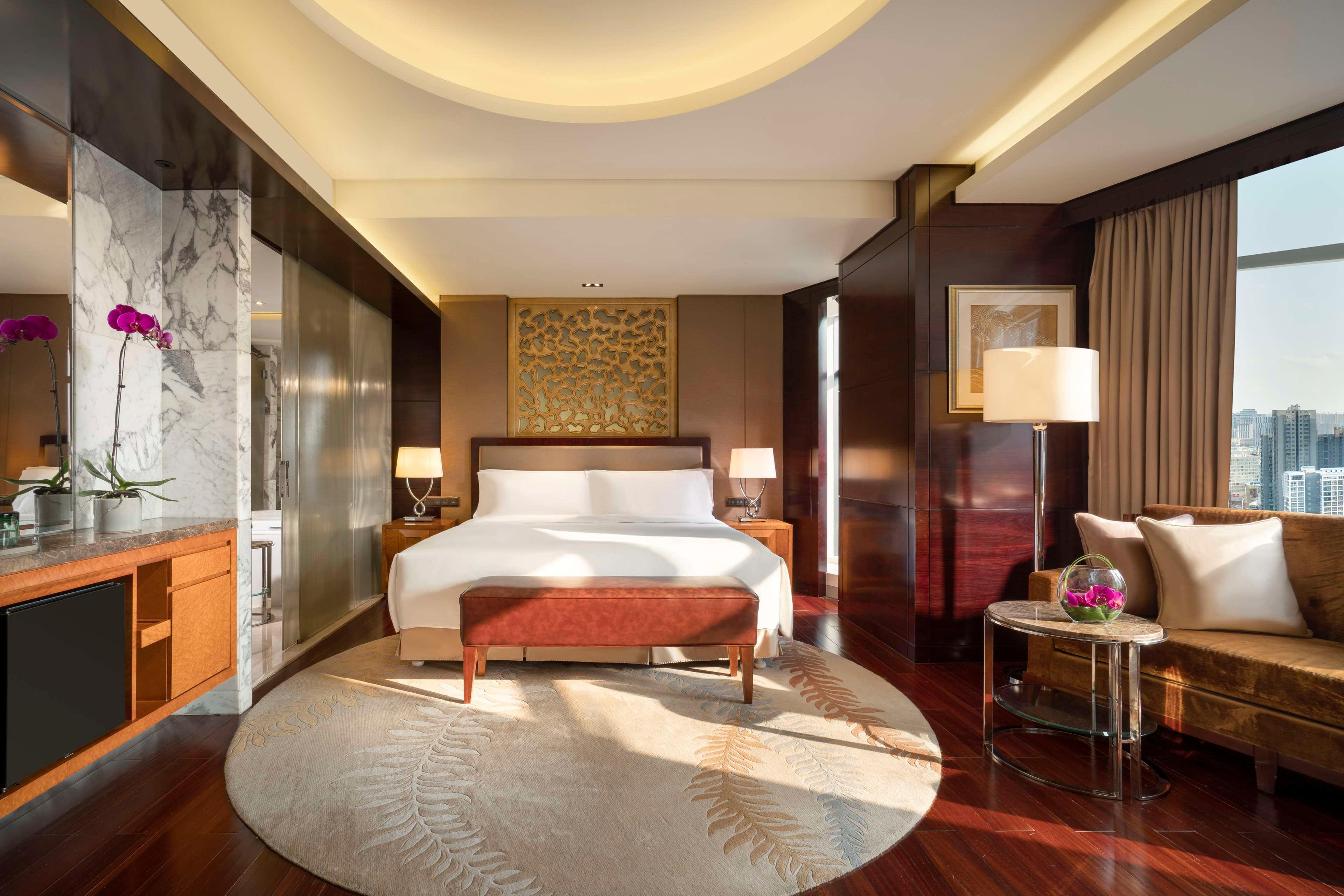 Double Executive King Bed