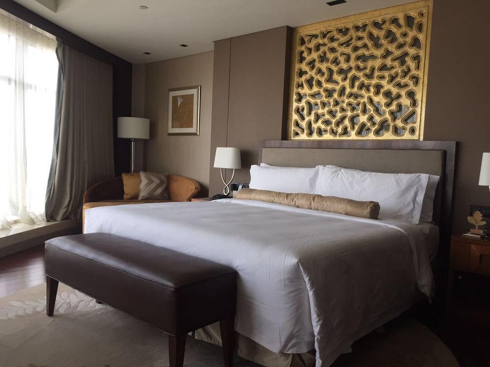 Double Executive King Bed