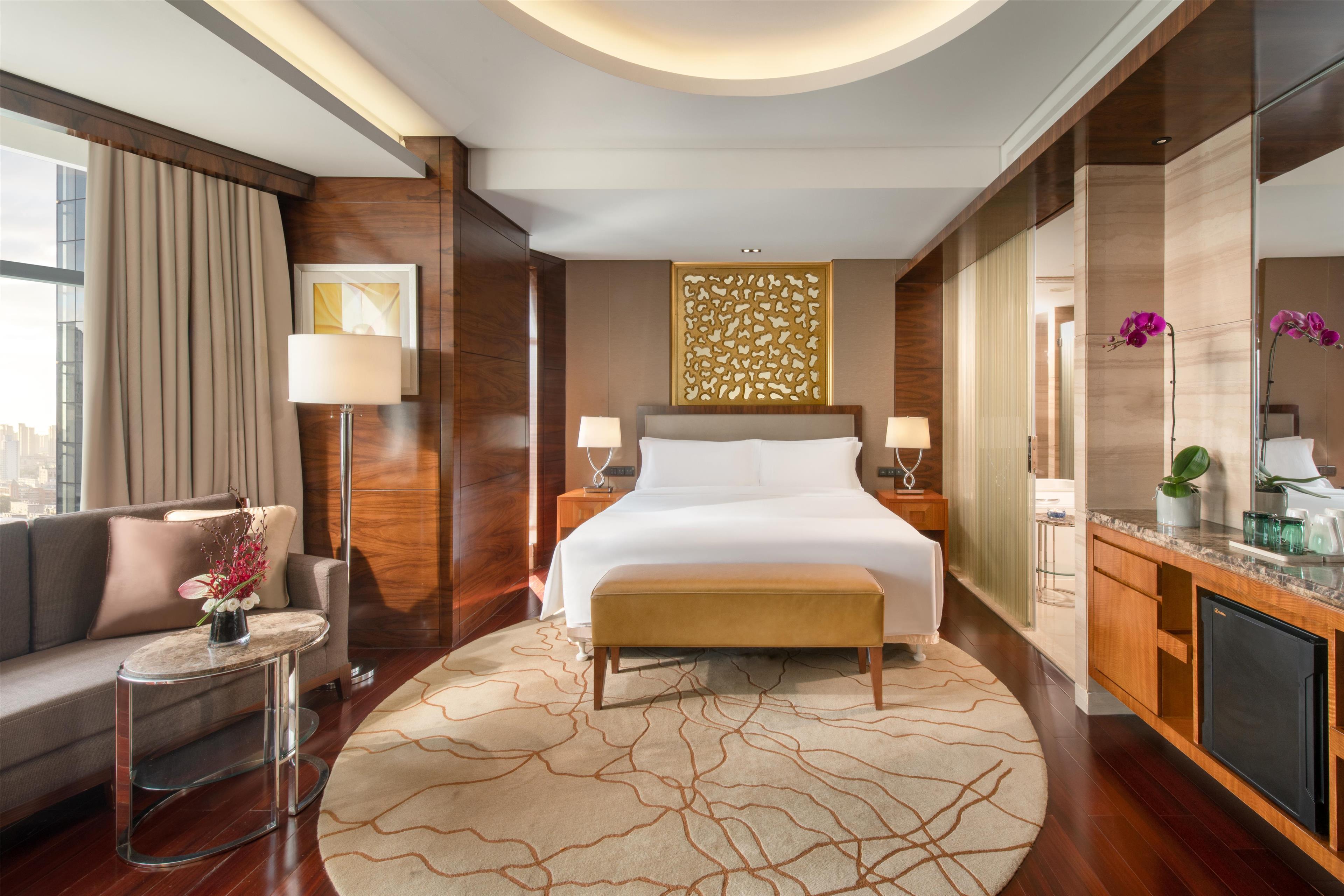 Double Executive King Bed