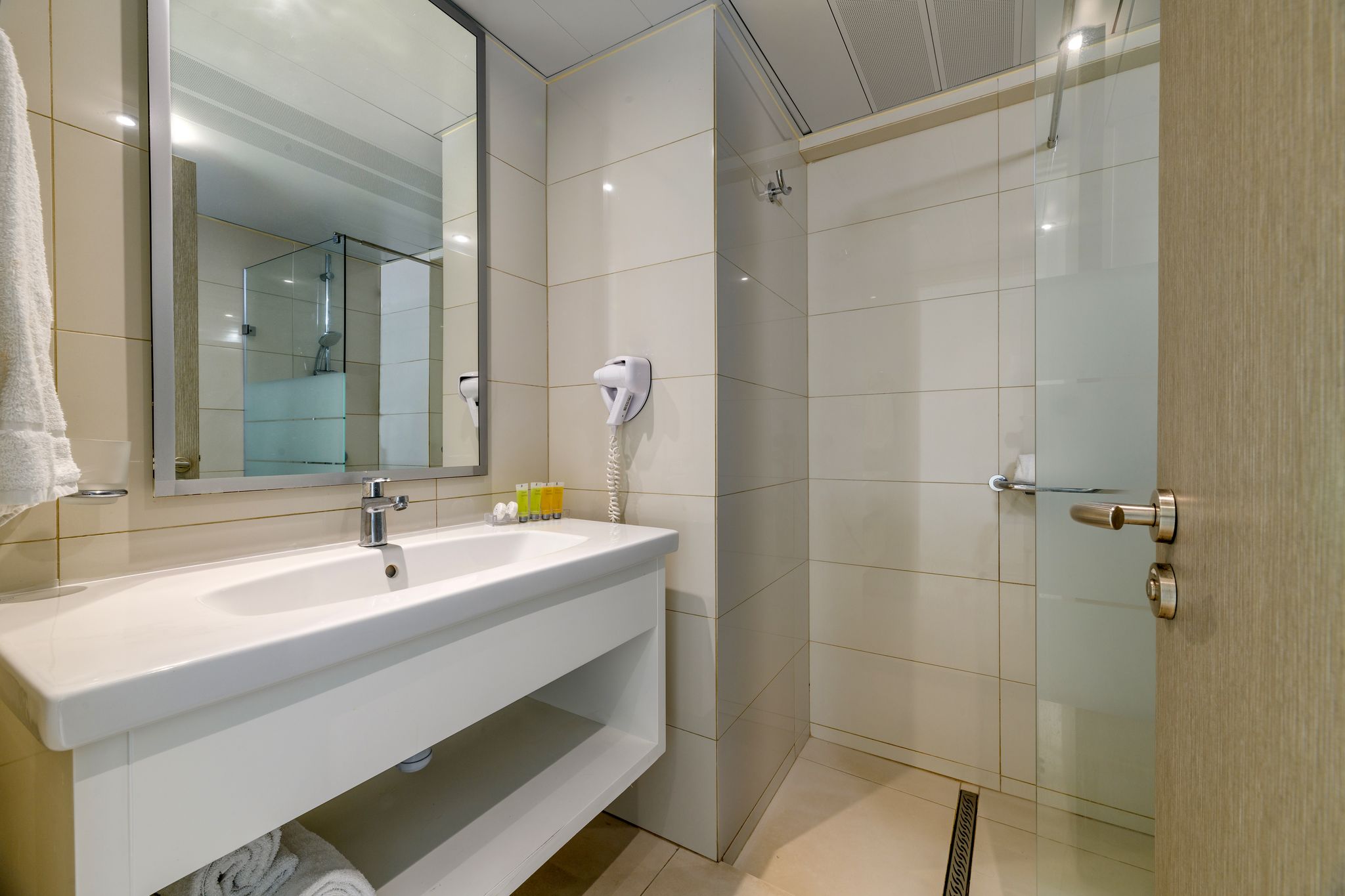 Double or Twin Standard