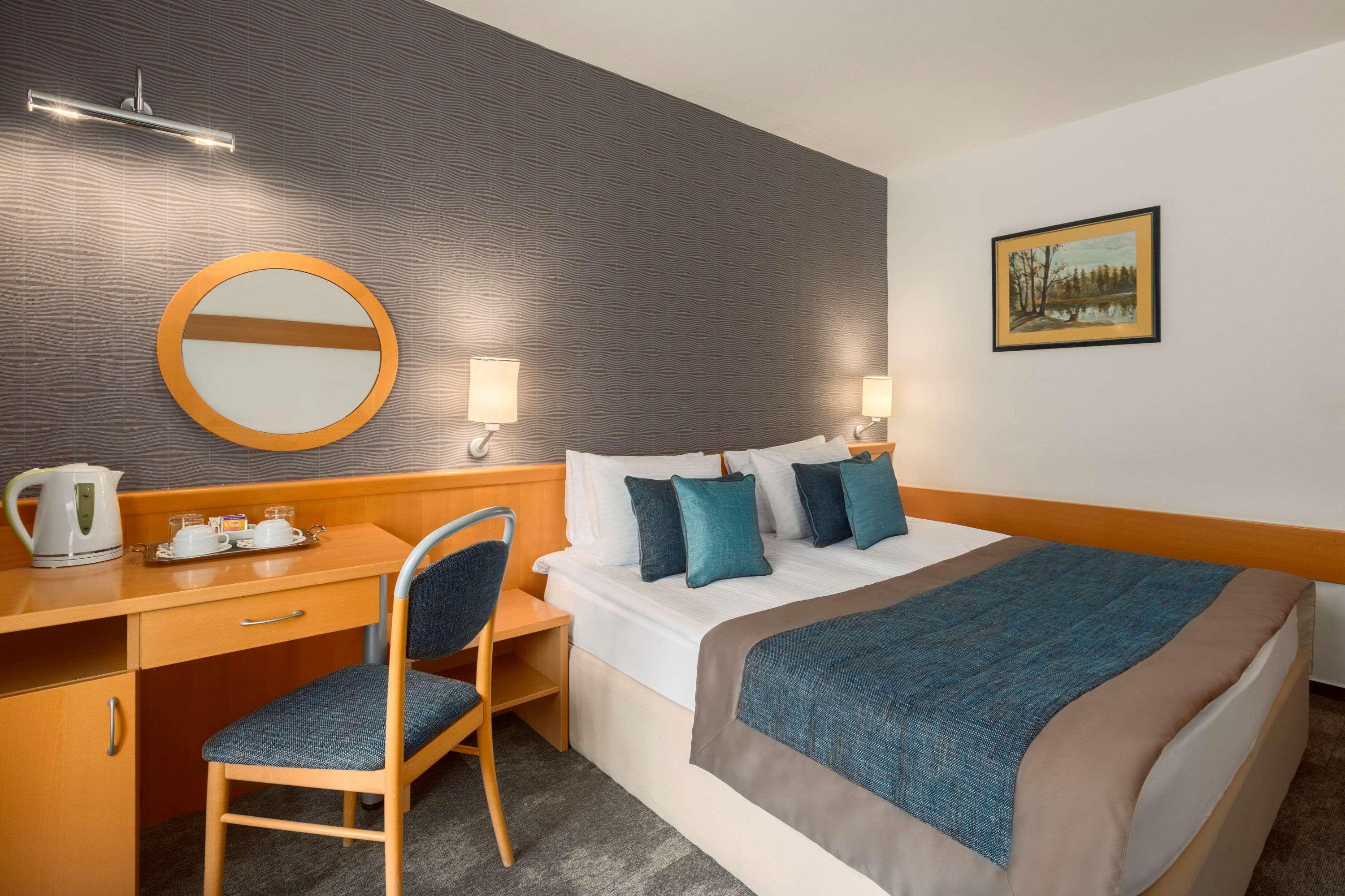 Double King Size Bed