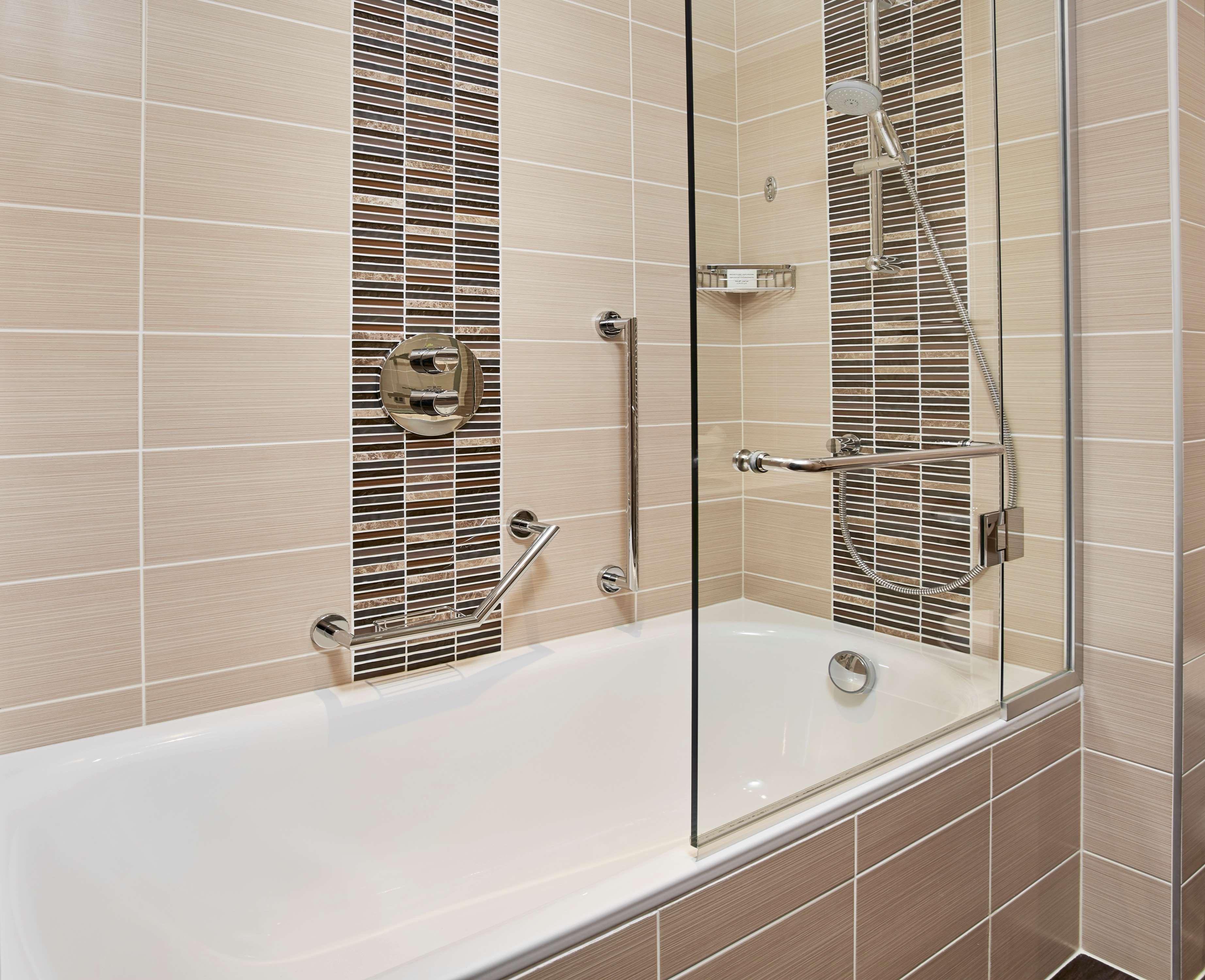 Family Room Guest Room