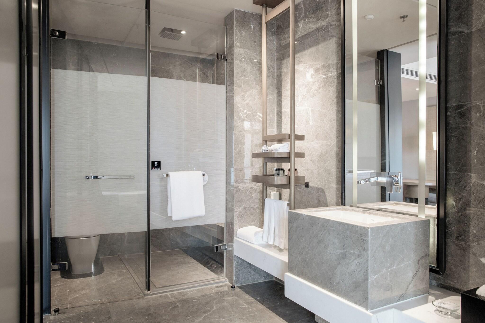 Double City View King Bed