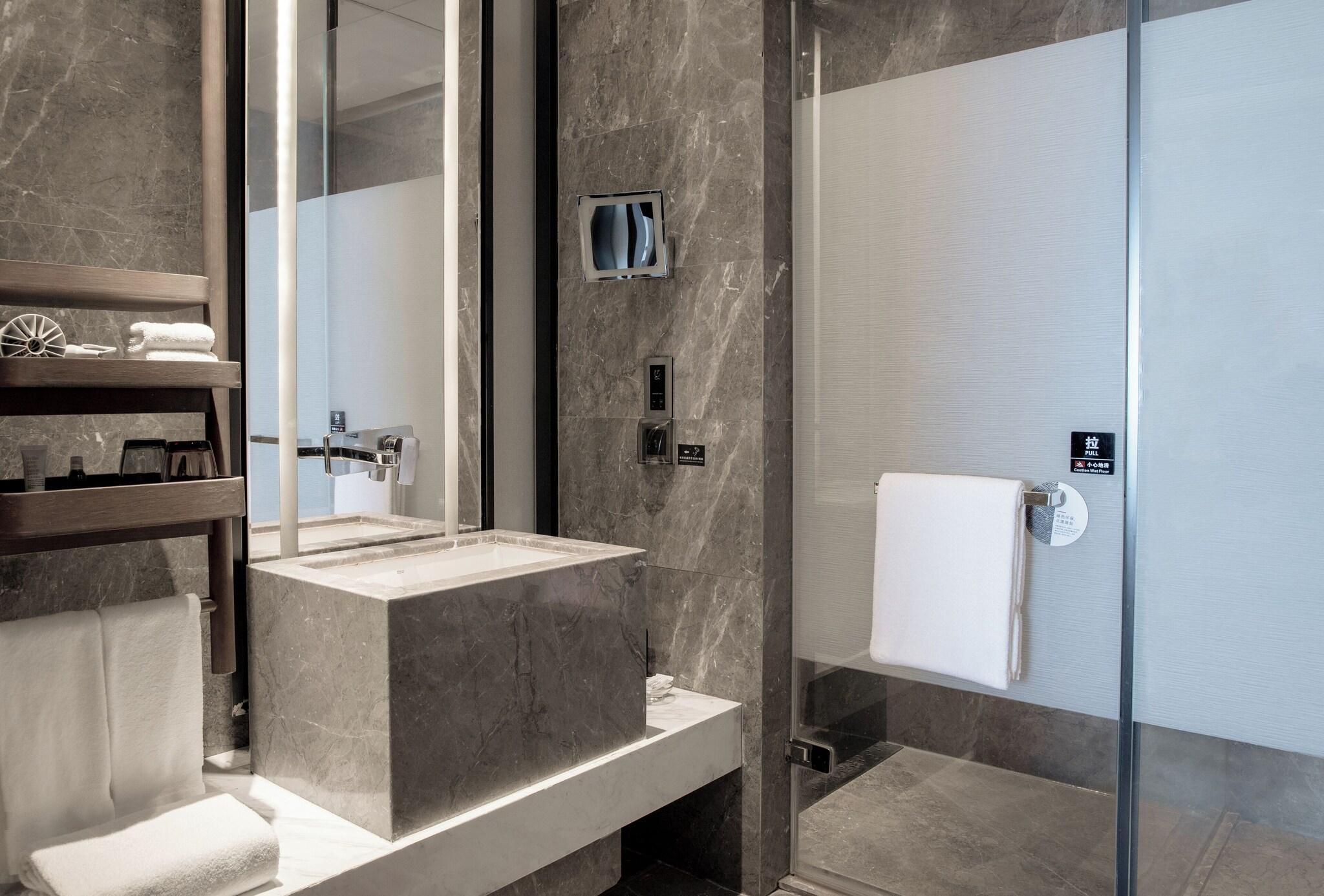 Double Executive King Bed