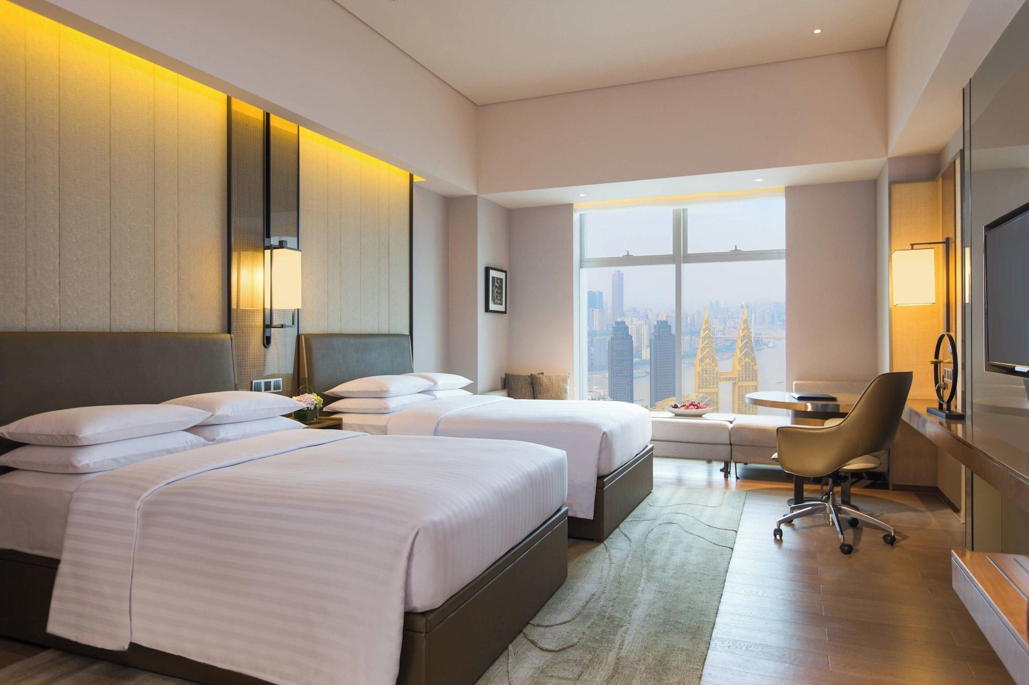 Double Executive King Bed