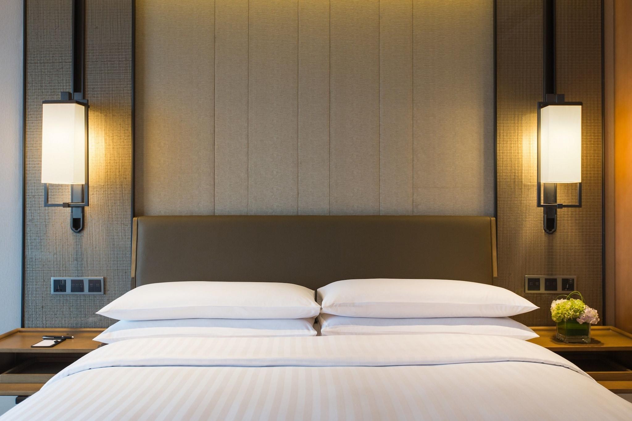 Double Executive King Bed