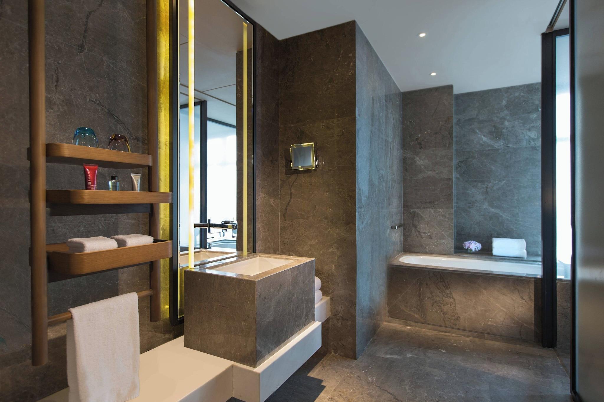 Quadruple Executive 2 Double Beds