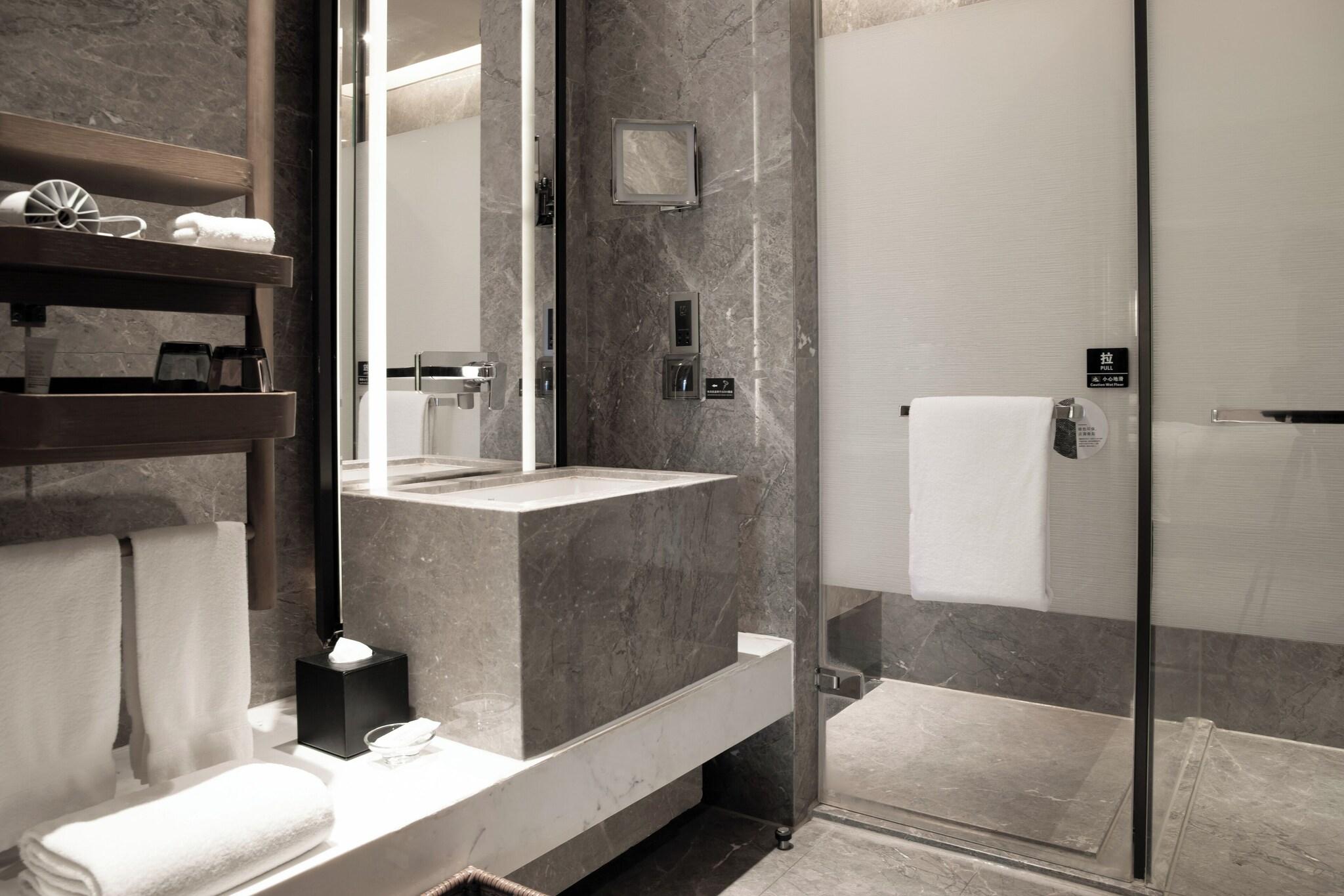 Quadruple Mountain View