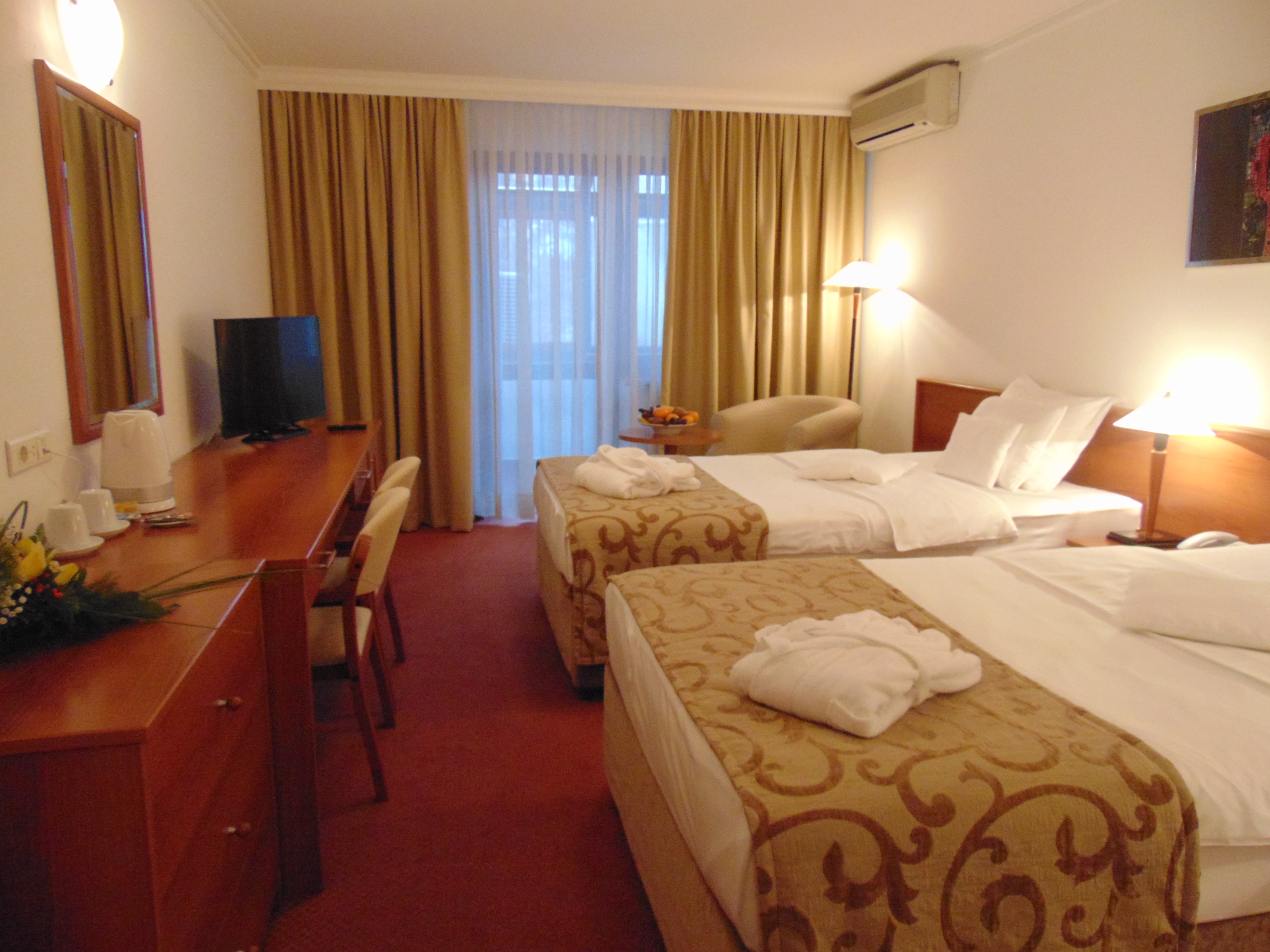 Double or Twin Standard