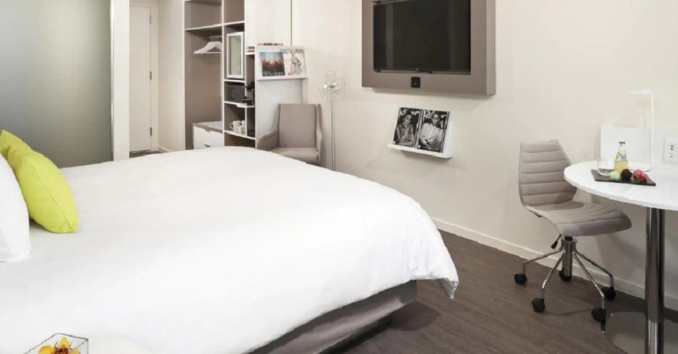 Room Deluxe King Bed