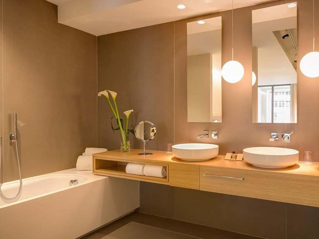 Double or Twin Deluxe