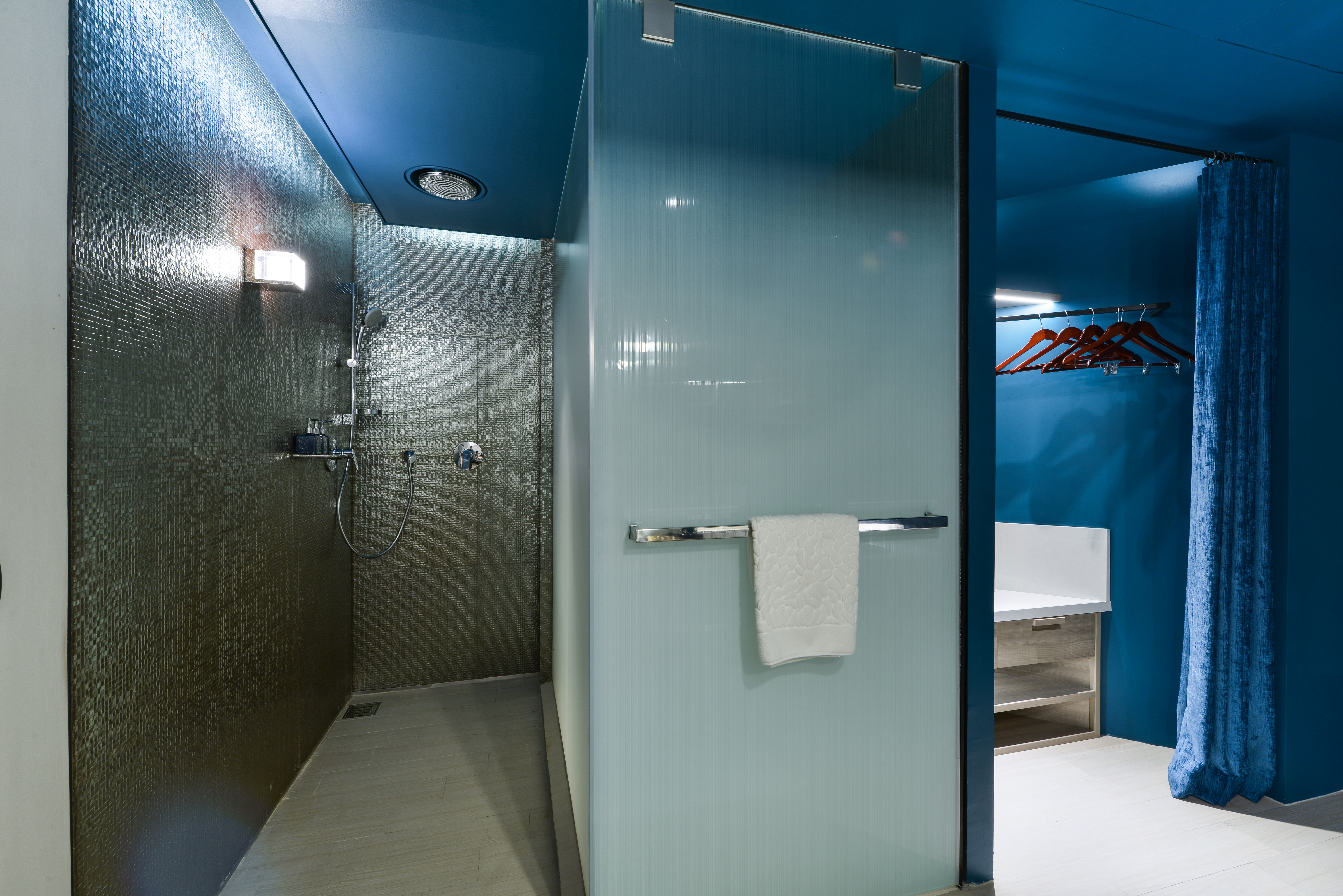 Double Garden View Two Queen Beds