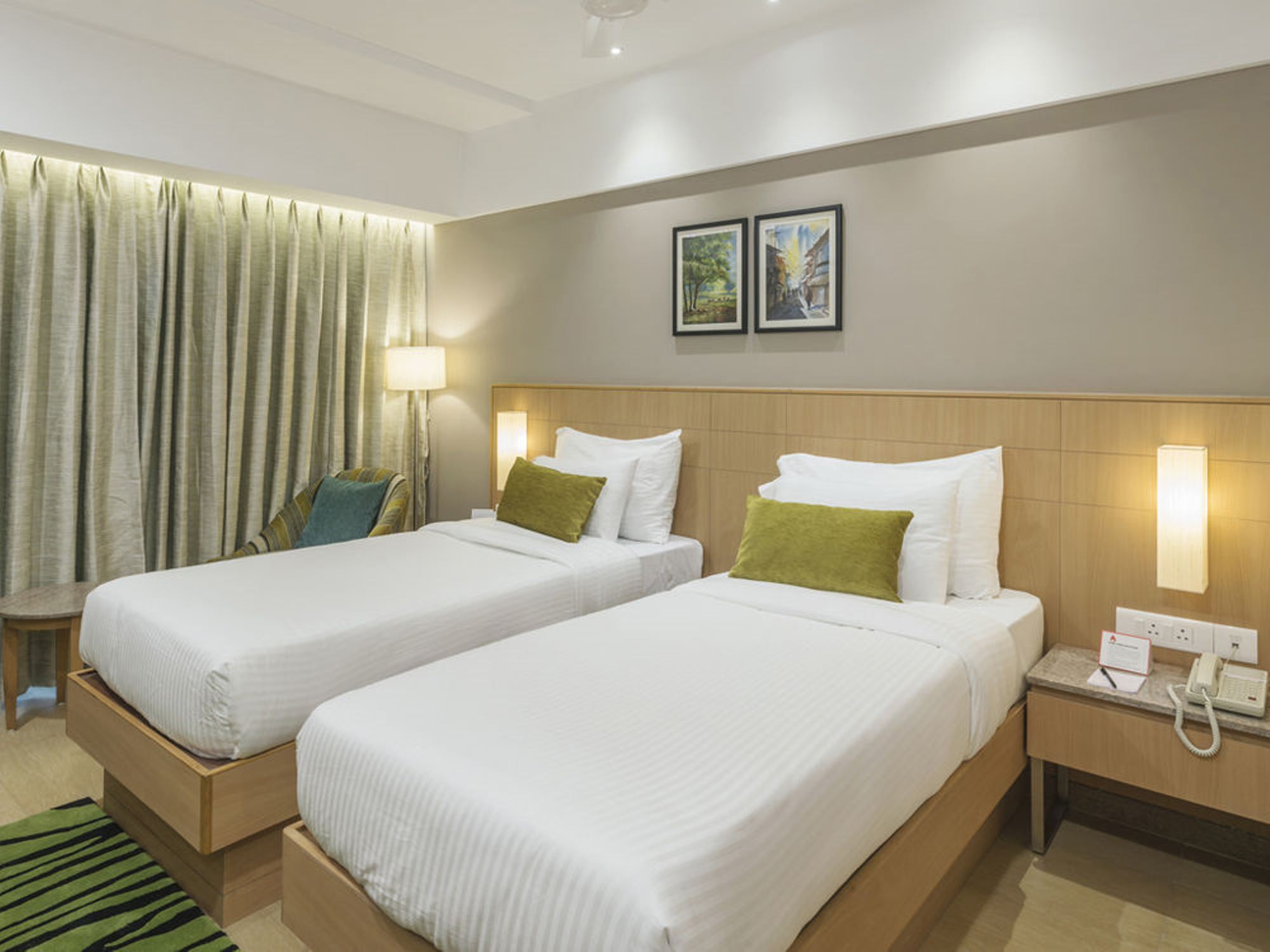 Double or Twin Deluxe