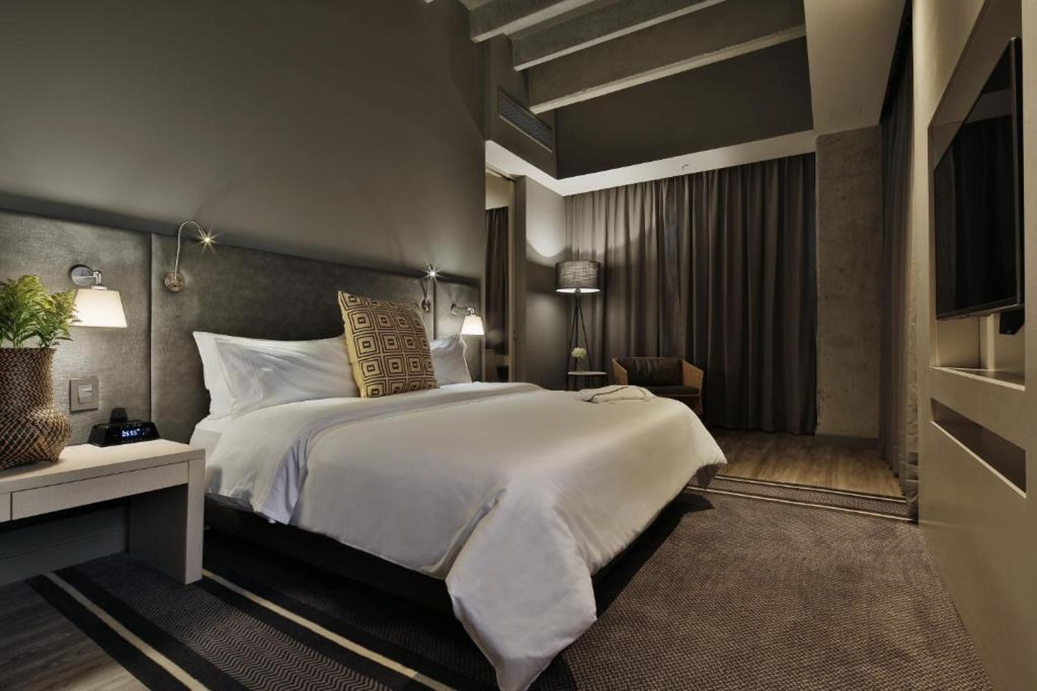 Double King Size Bed