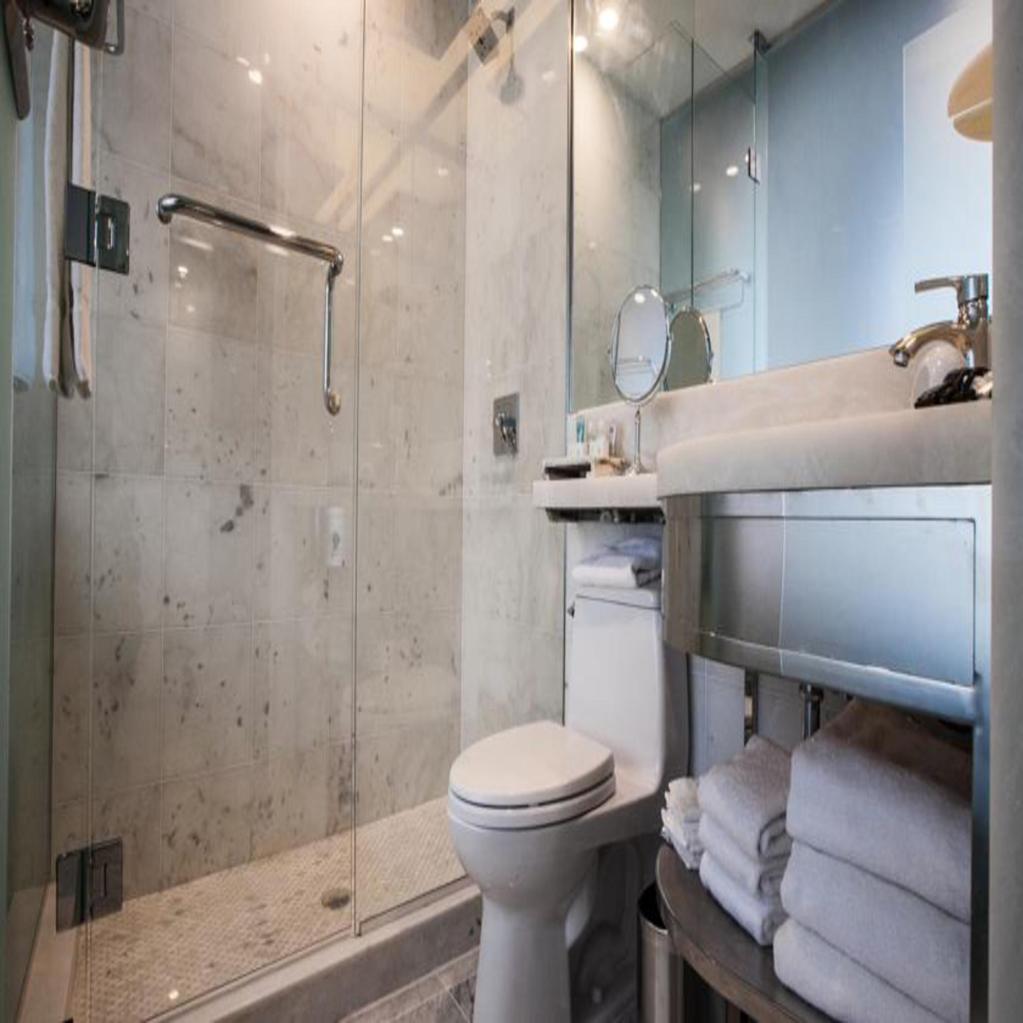 Double King Bed Non Smoking