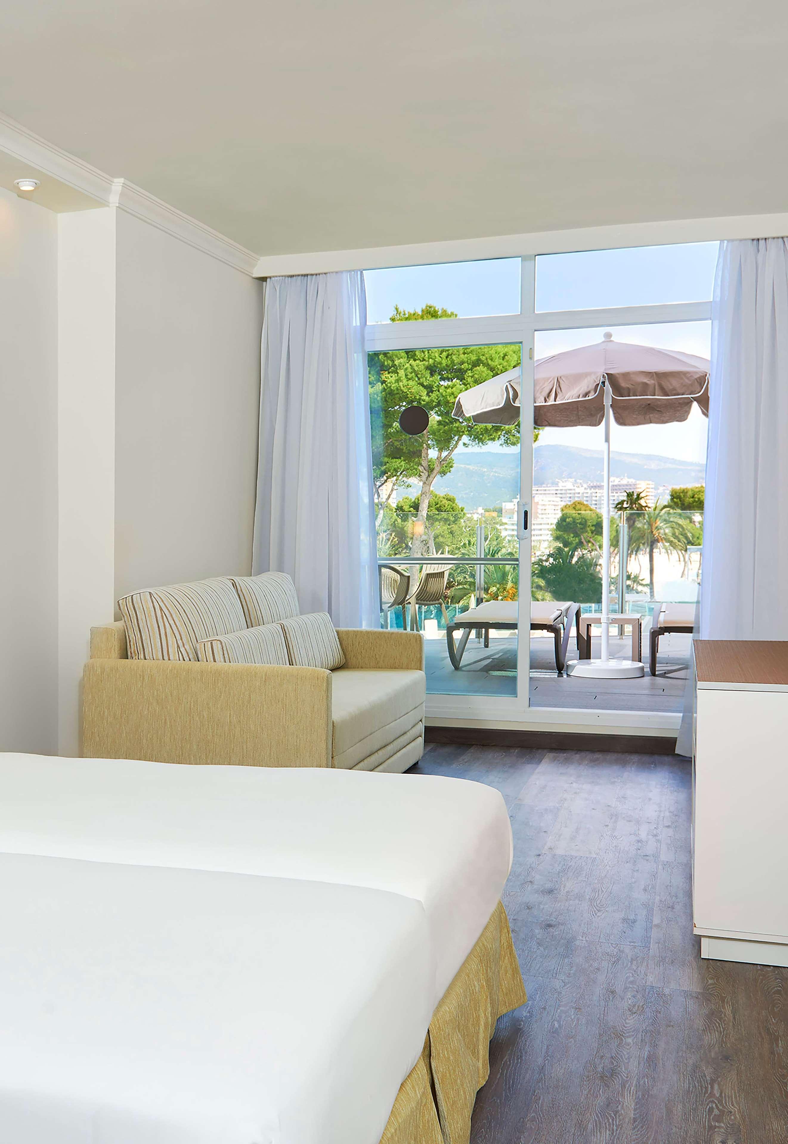 Family Room Standard