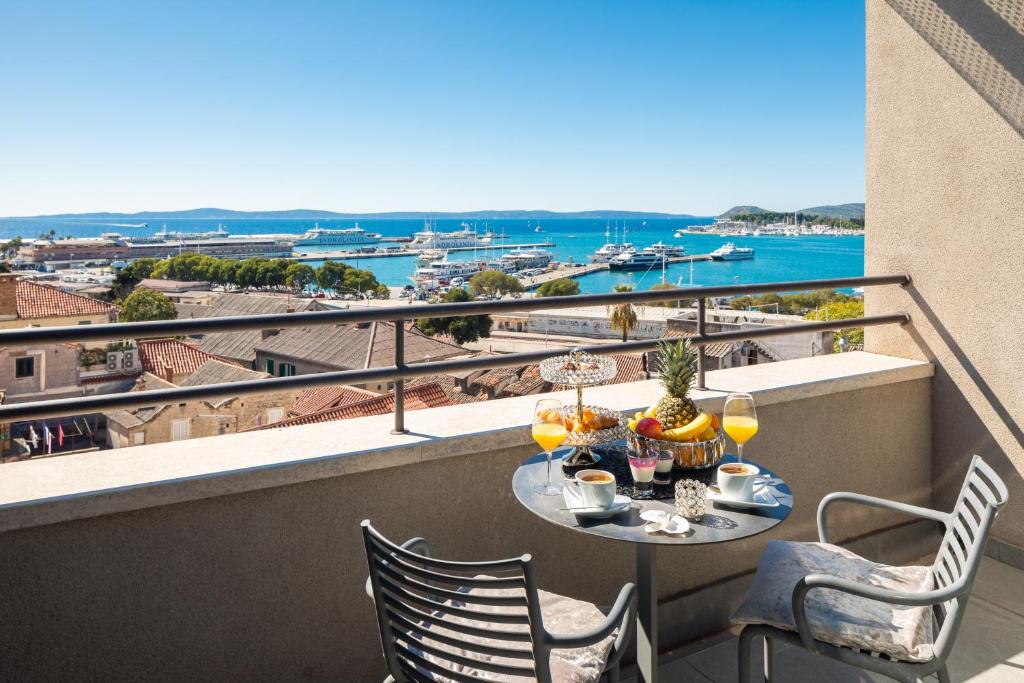 Double or Twin Superior