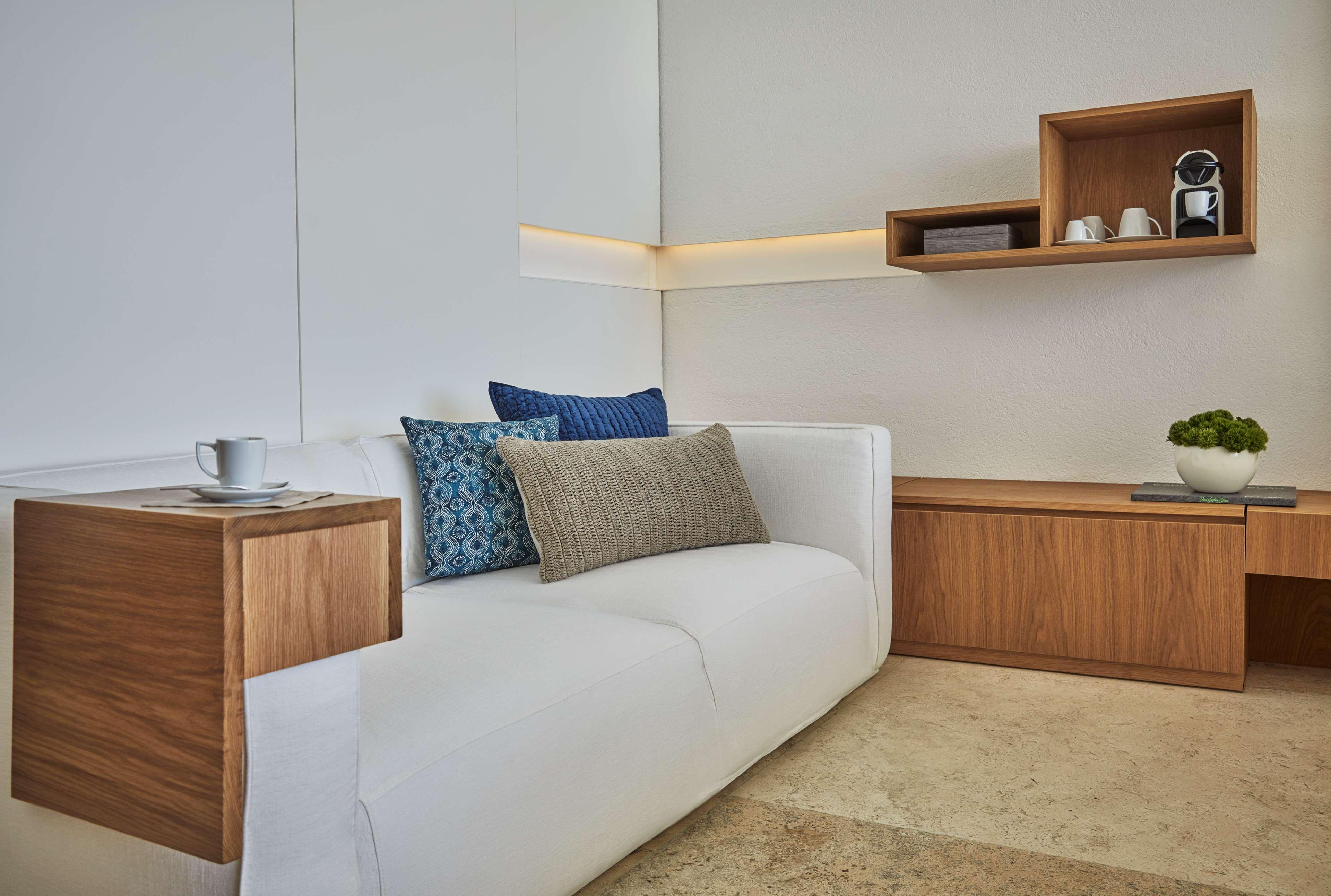 Double Ocean View King Bed