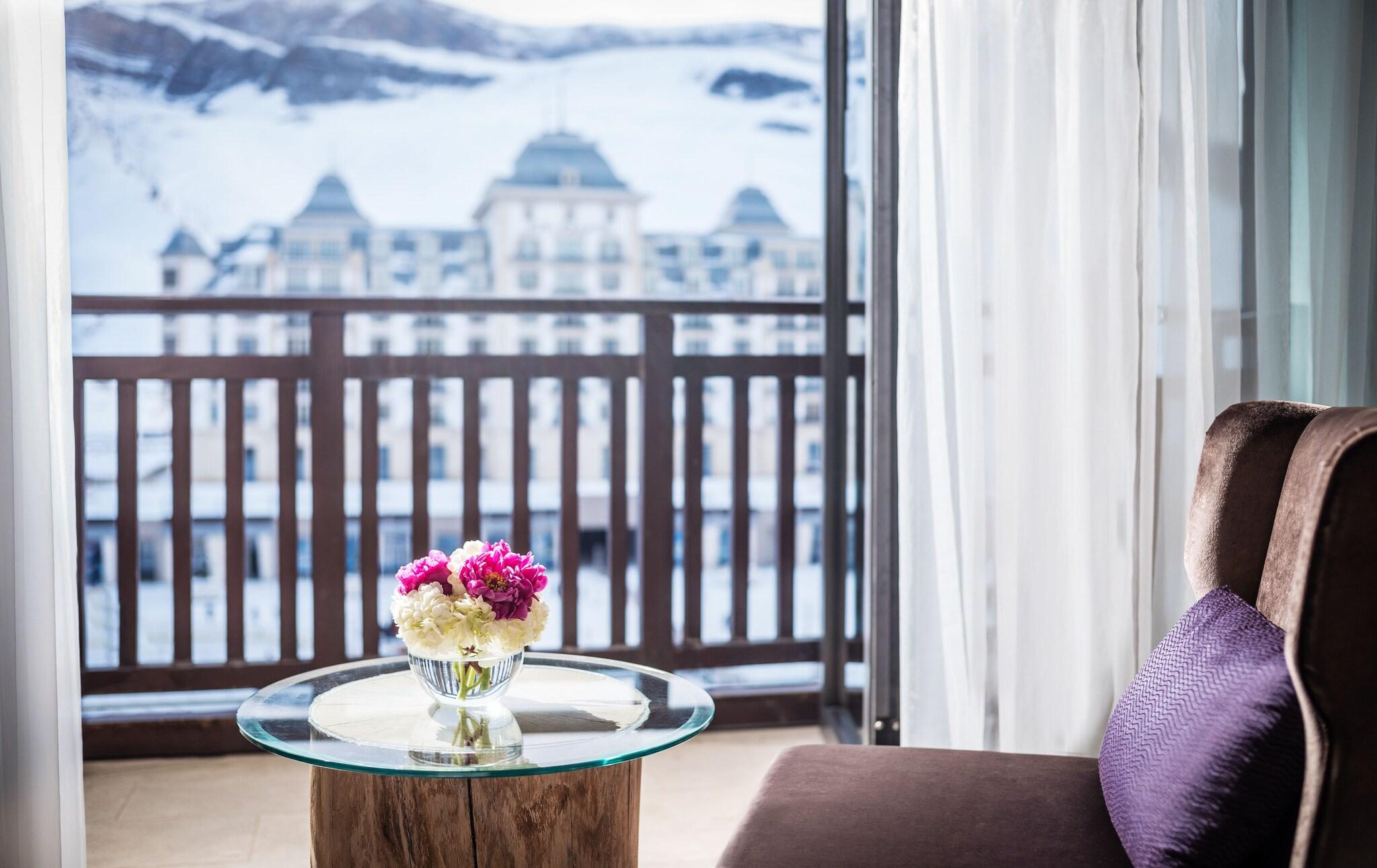 Junior Suite Mountain View