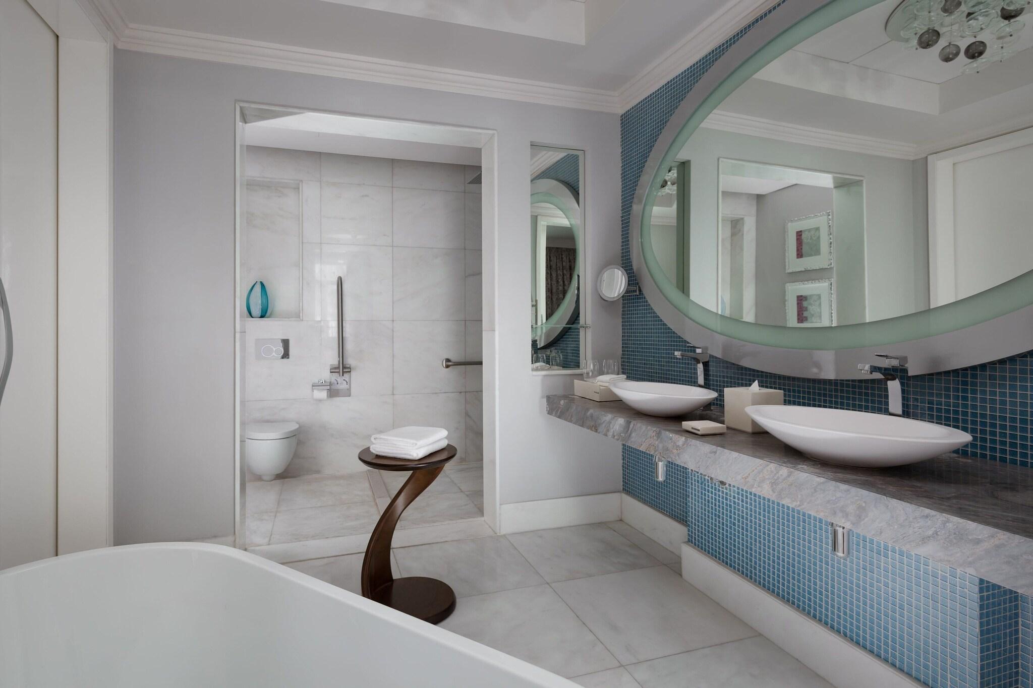 Room Smoking with Views