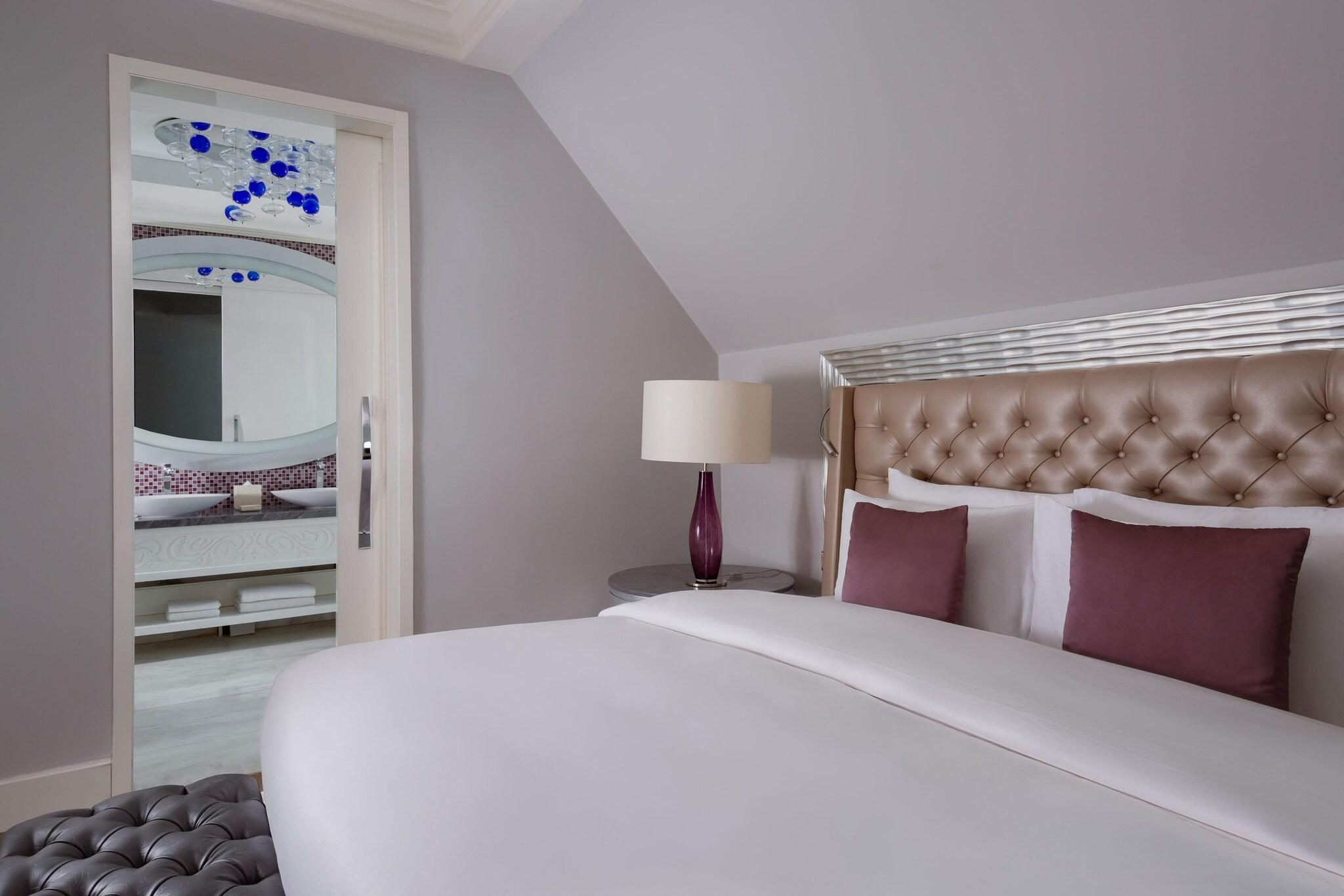 Suite Executive King Bed