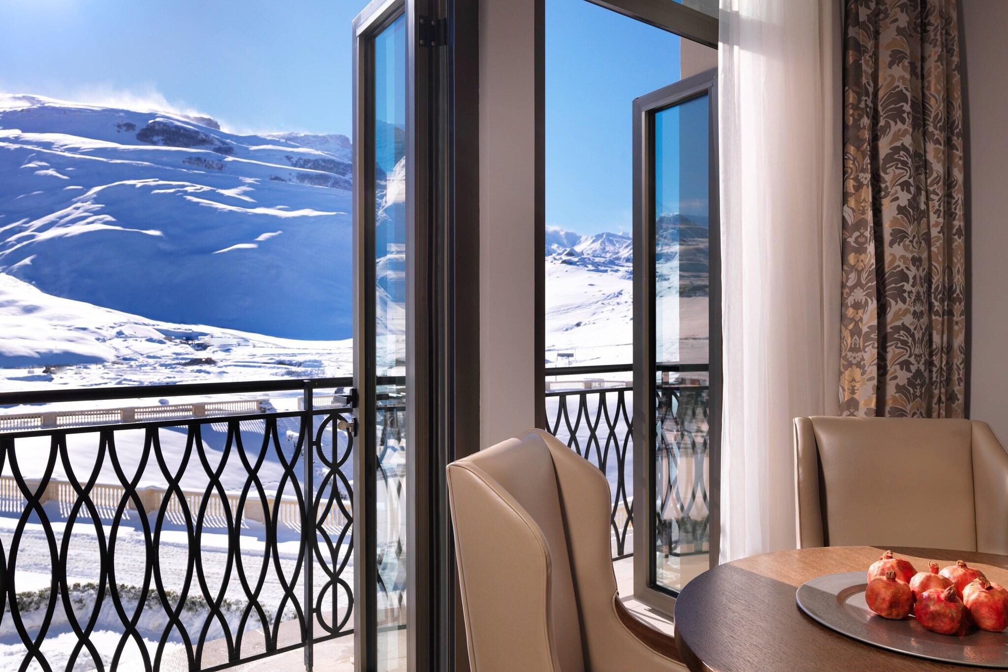 Room Smoking with Views