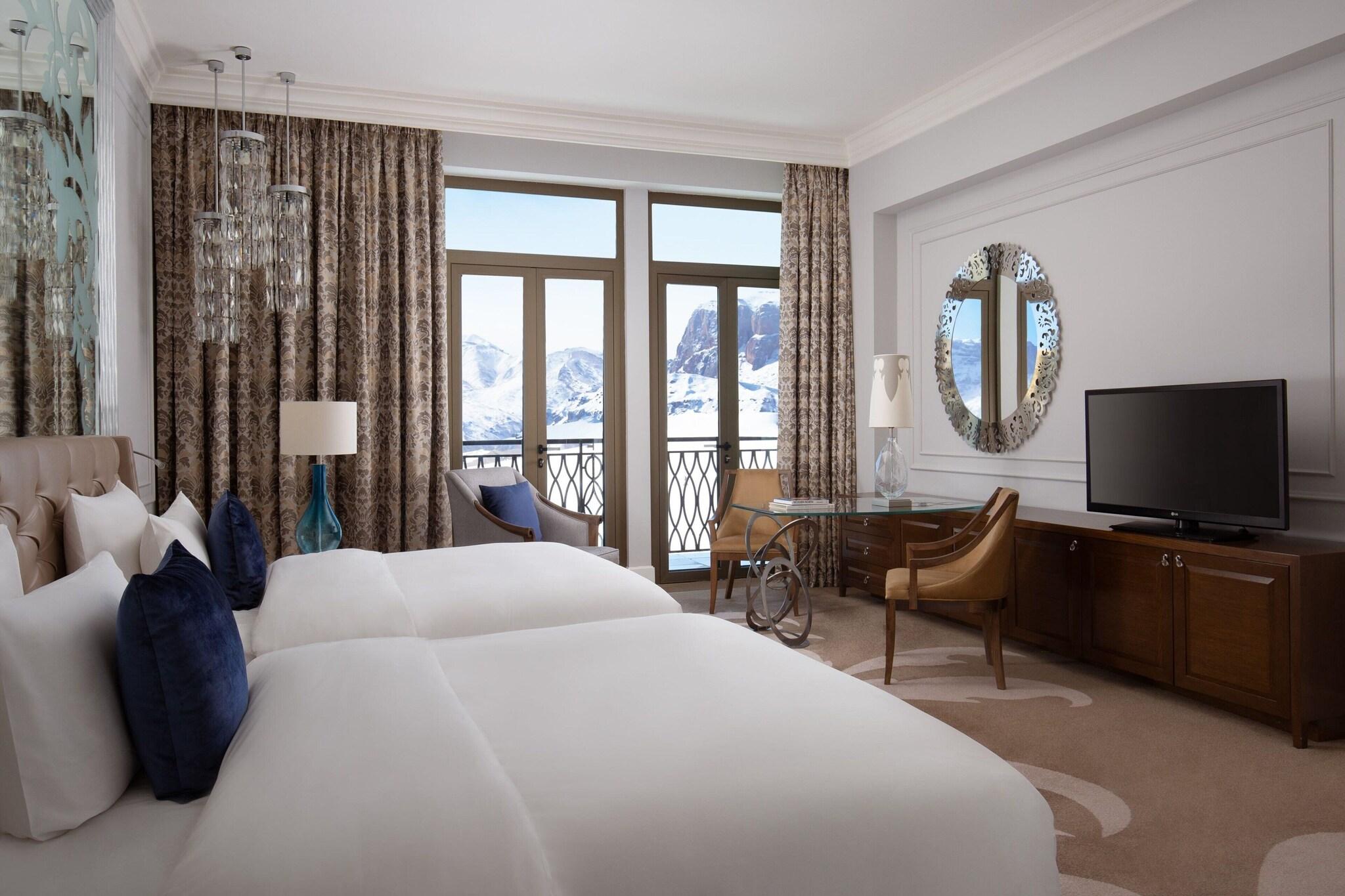 Room Smoking with Views