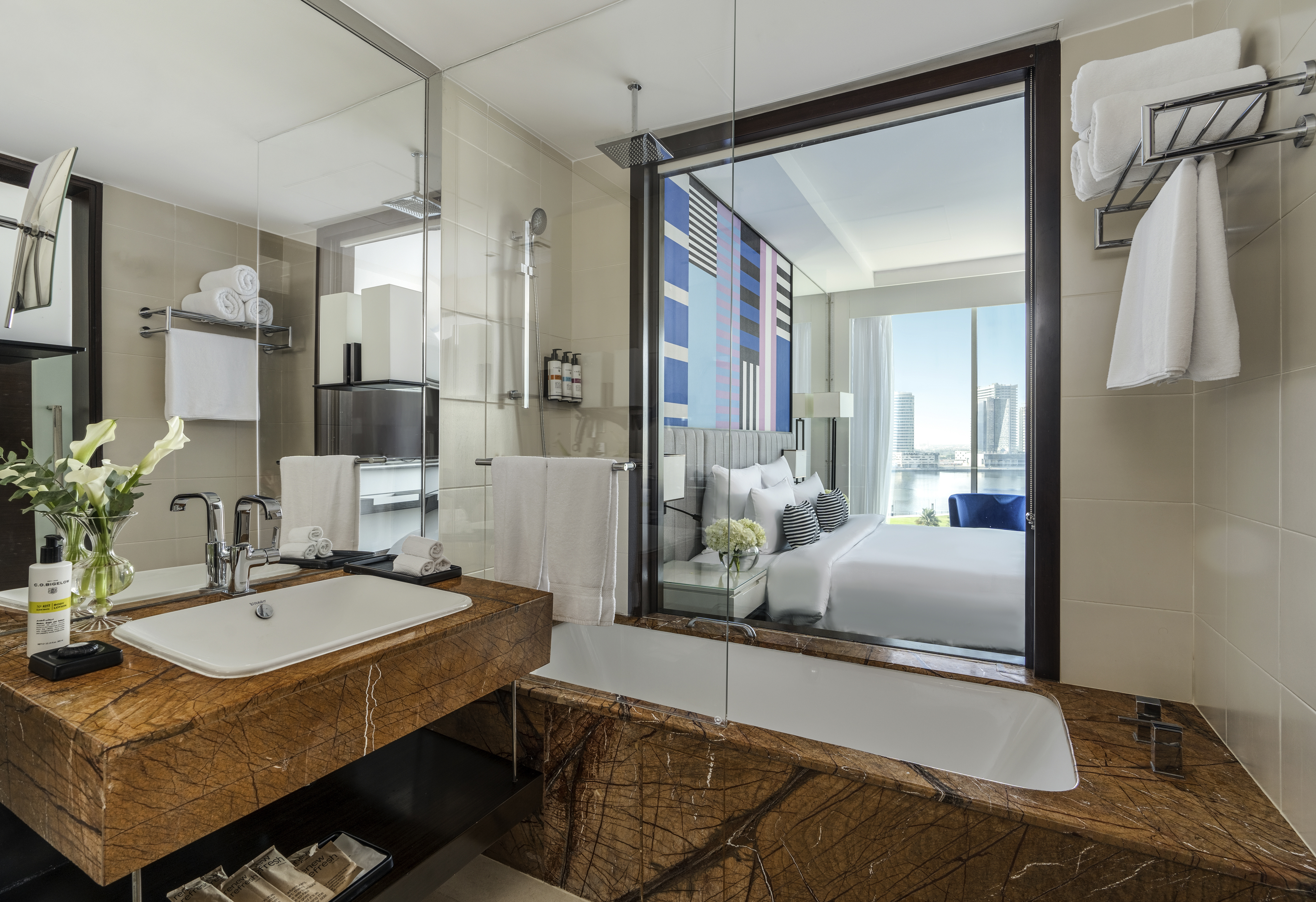 Room Deluxe Canal View