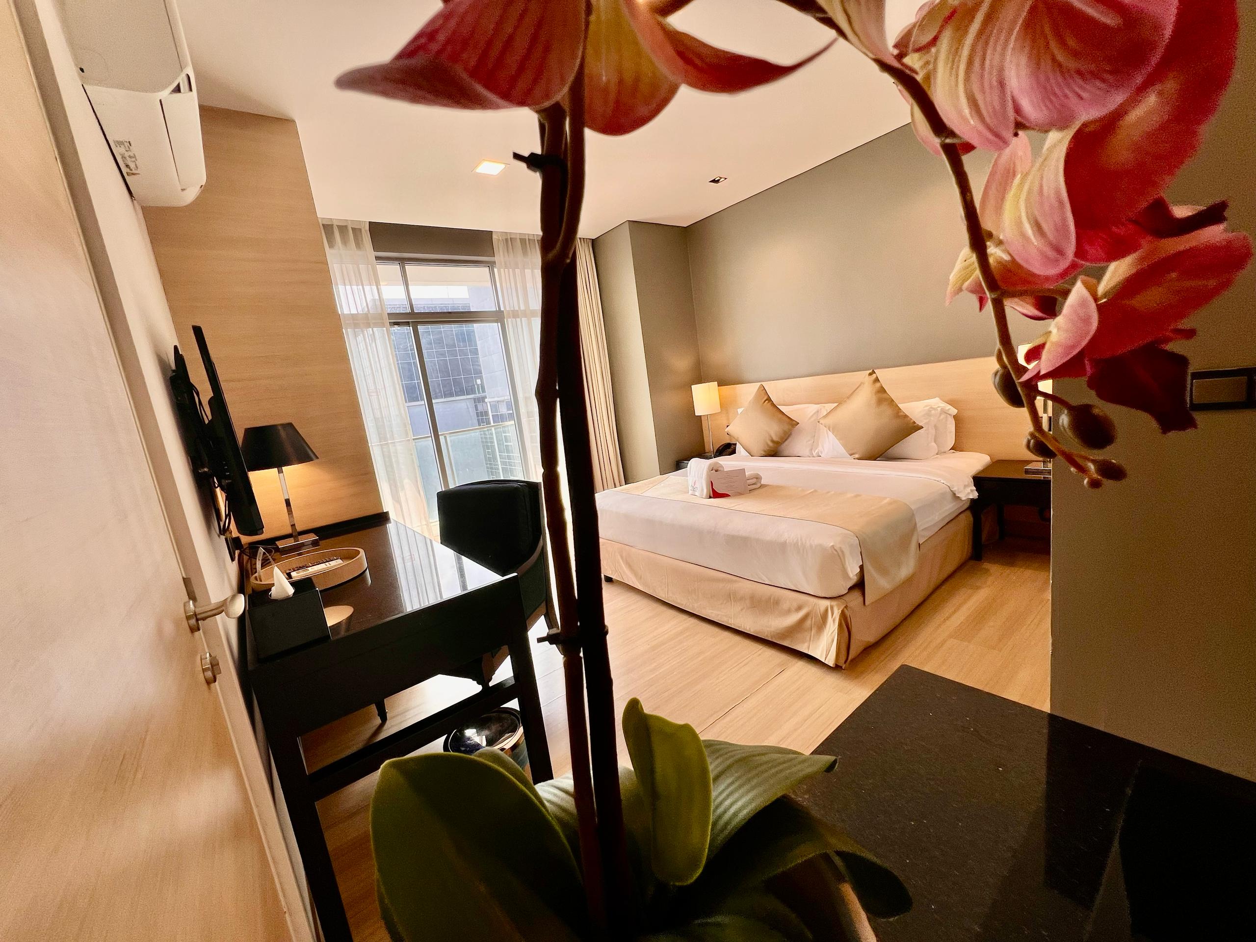 Double Deluxe King Bed