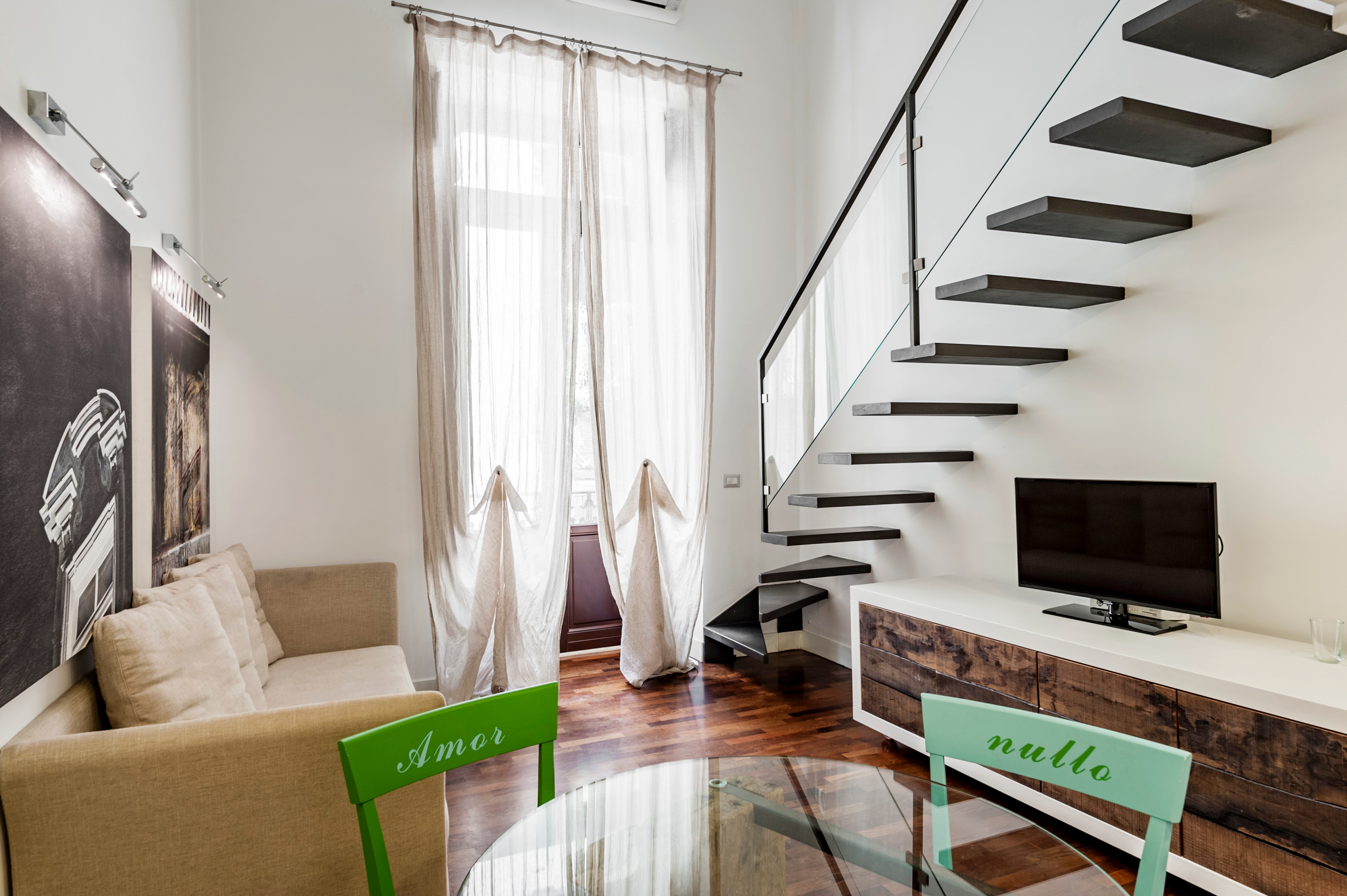 Apartment Capacity 4