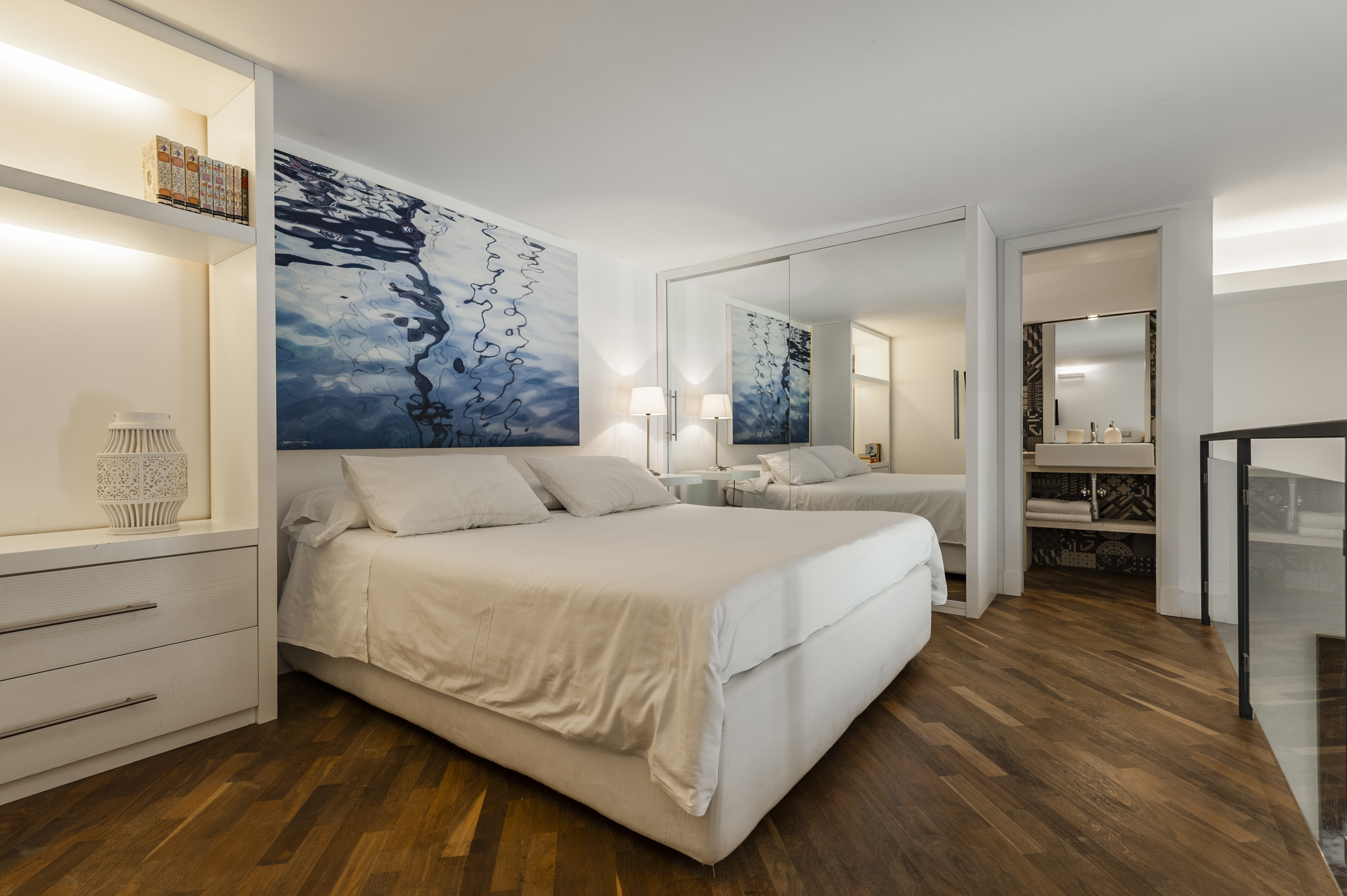 Apartment Capacity 4