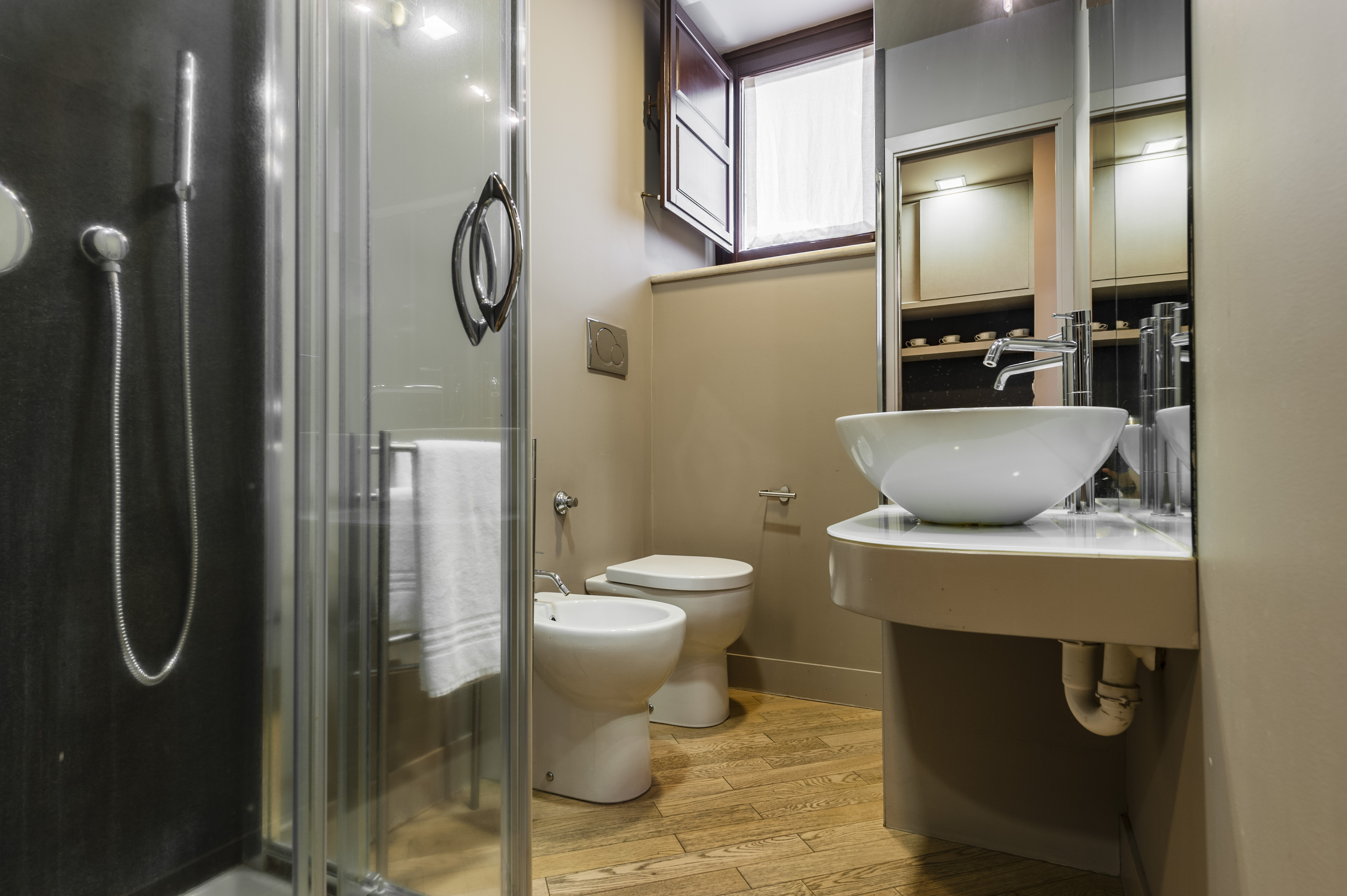 Apartment Capacity 4