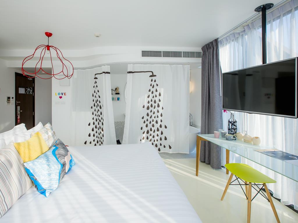 Double or Twin Deluxe